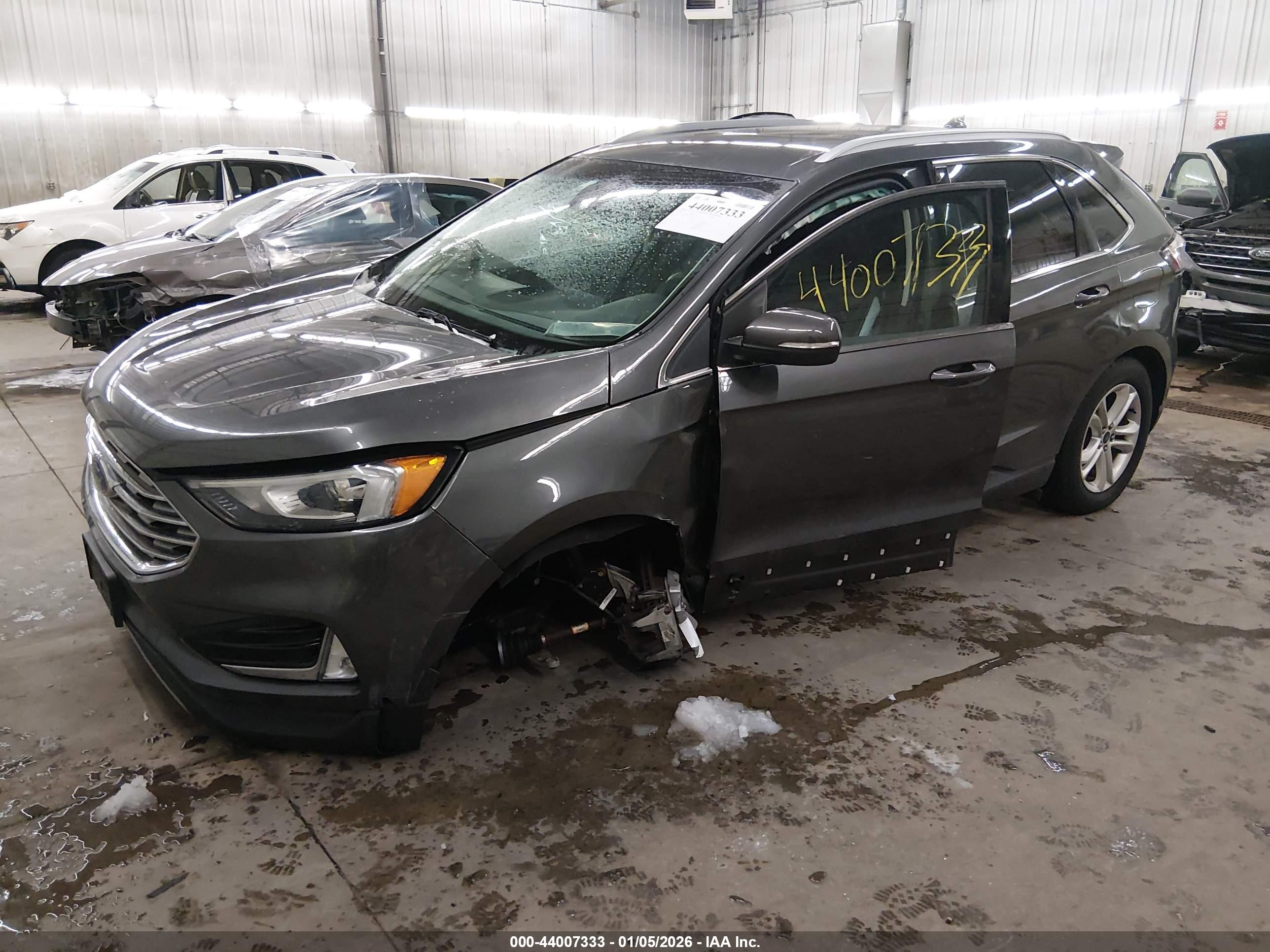 FORD EDGE image 2