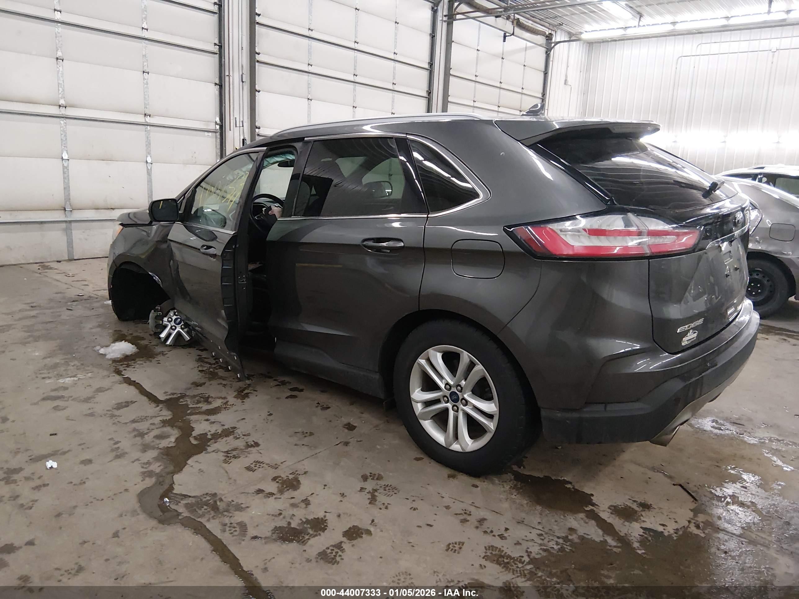 FORD EDGE image 3