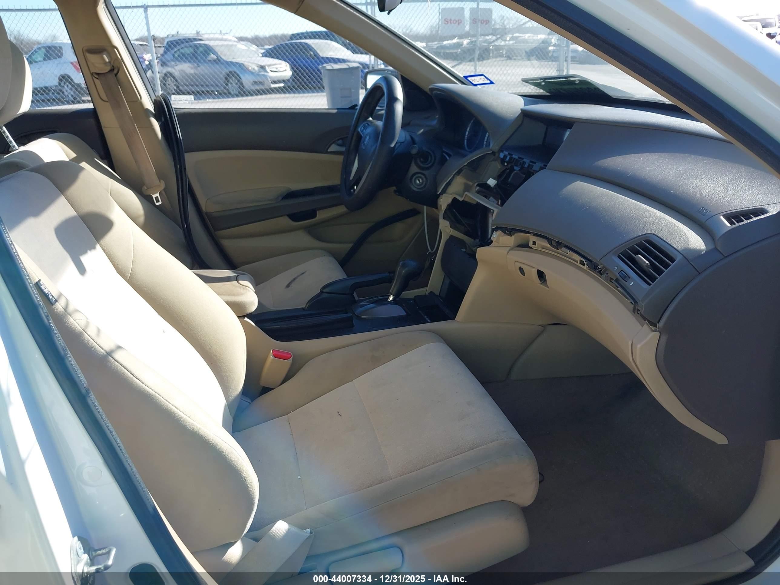 HONDA ACCORD image 5