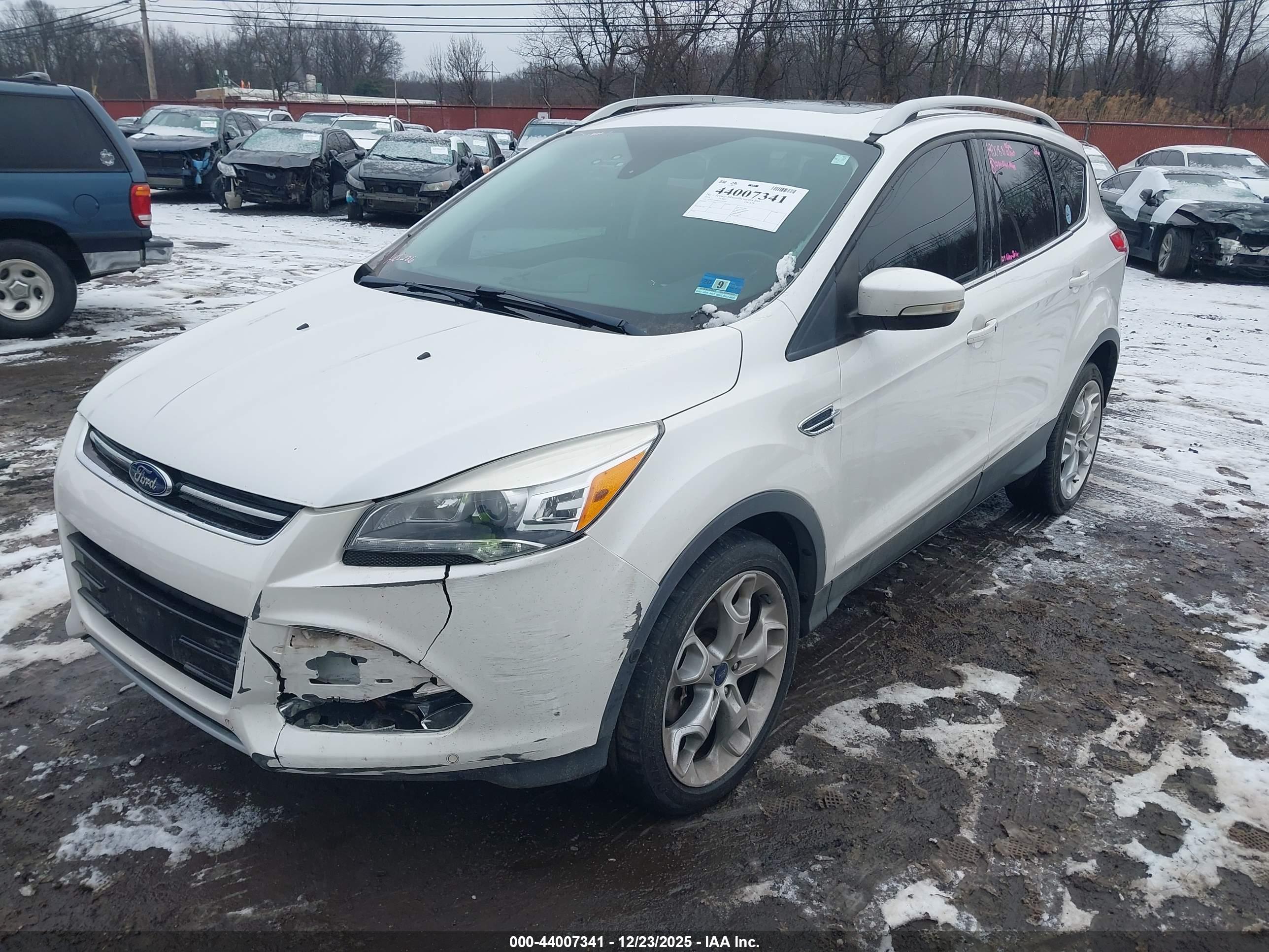FORD ESCAPE image 6