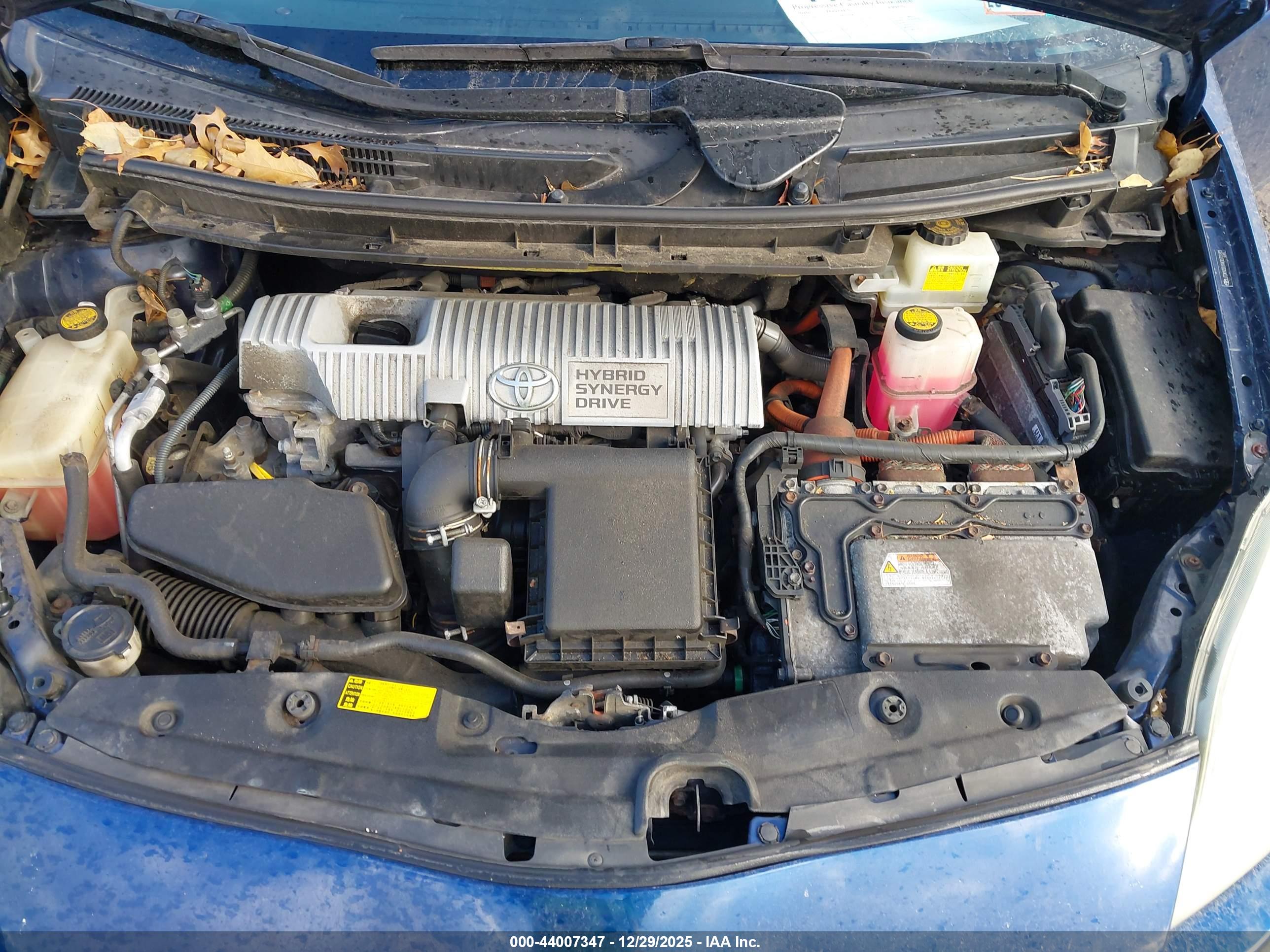 TOYOTA PRIUS image 10