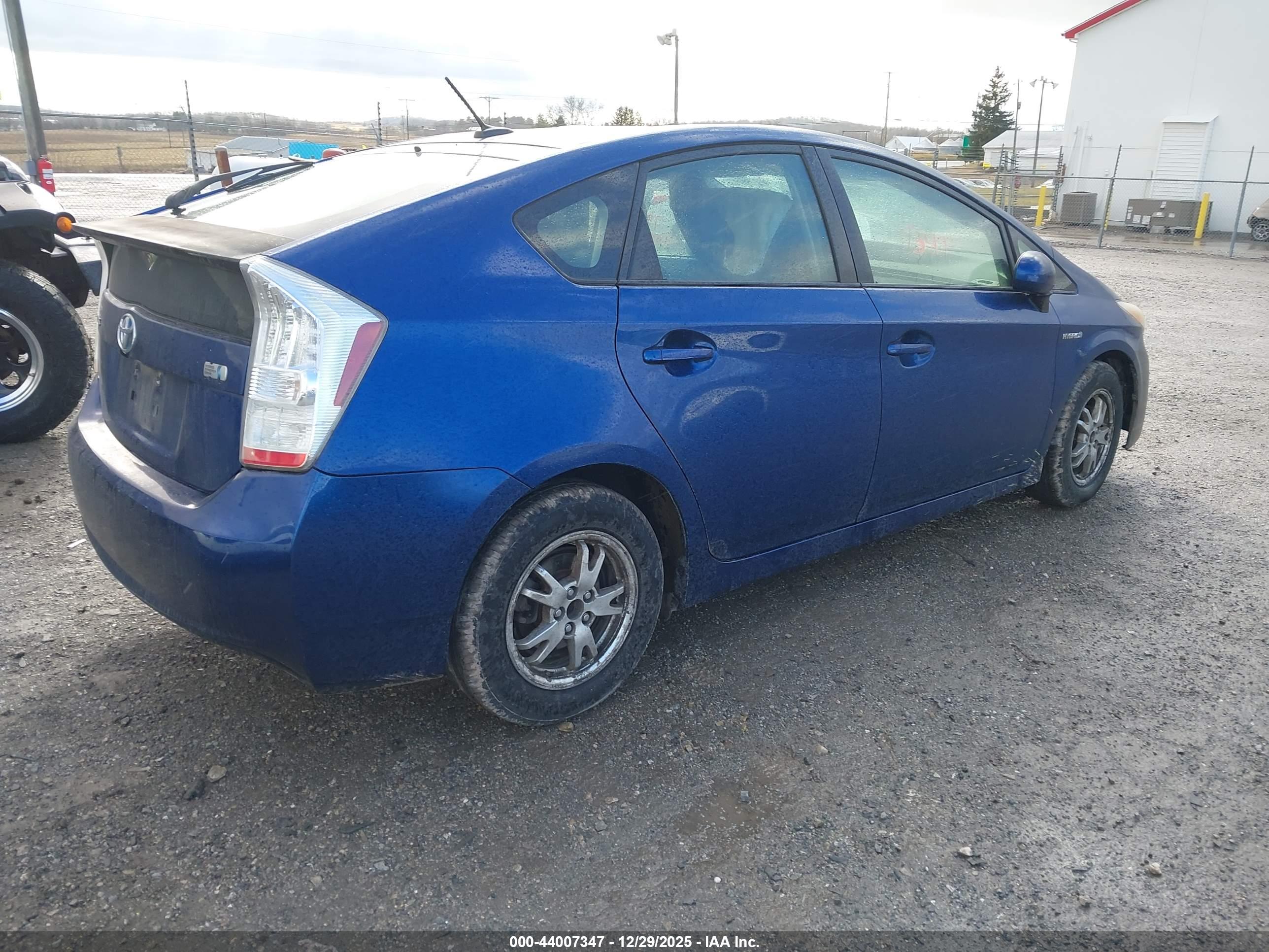 TOYOTA PRIUS image 4