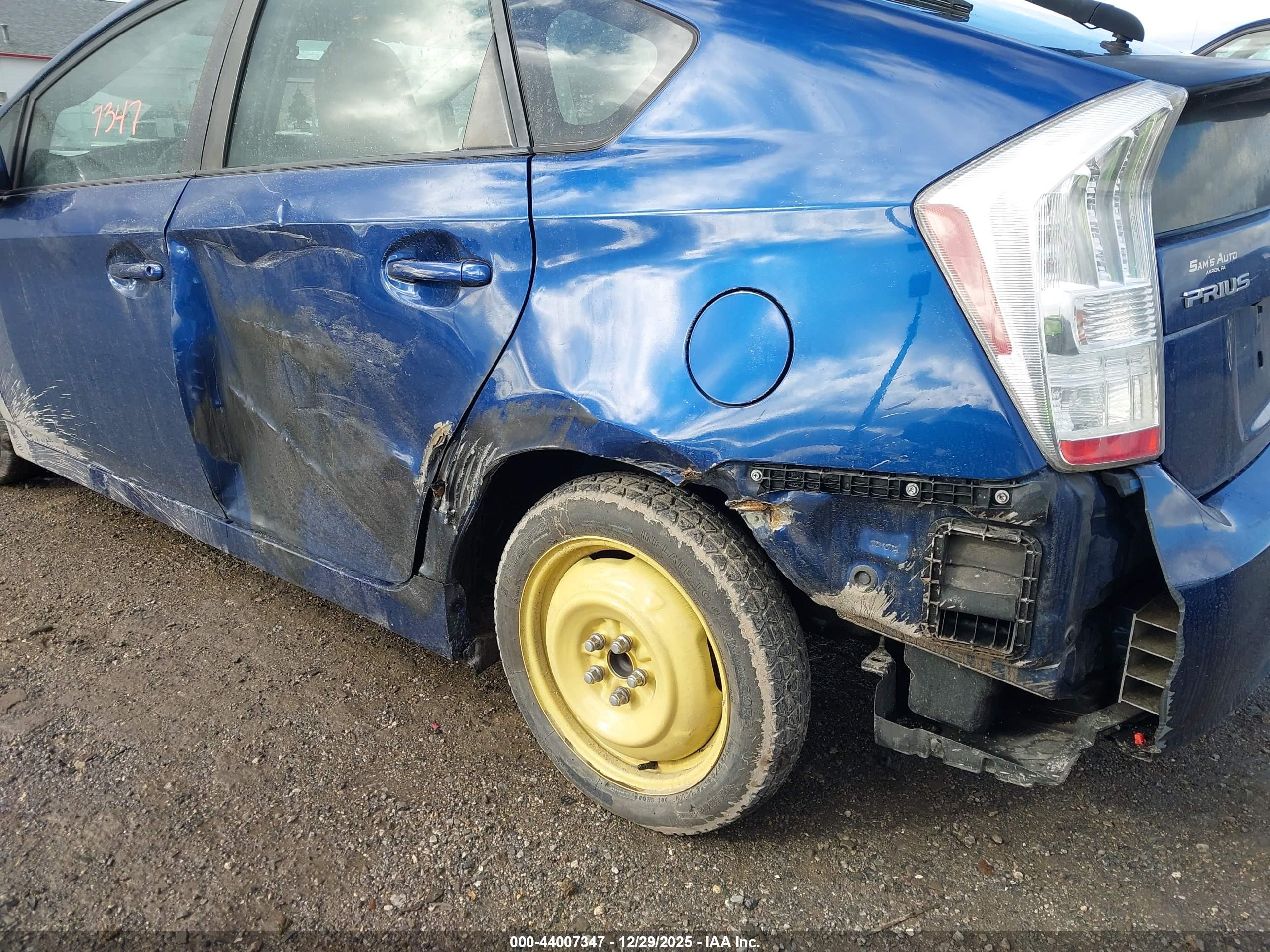 TOYOTA PRIUS image 6