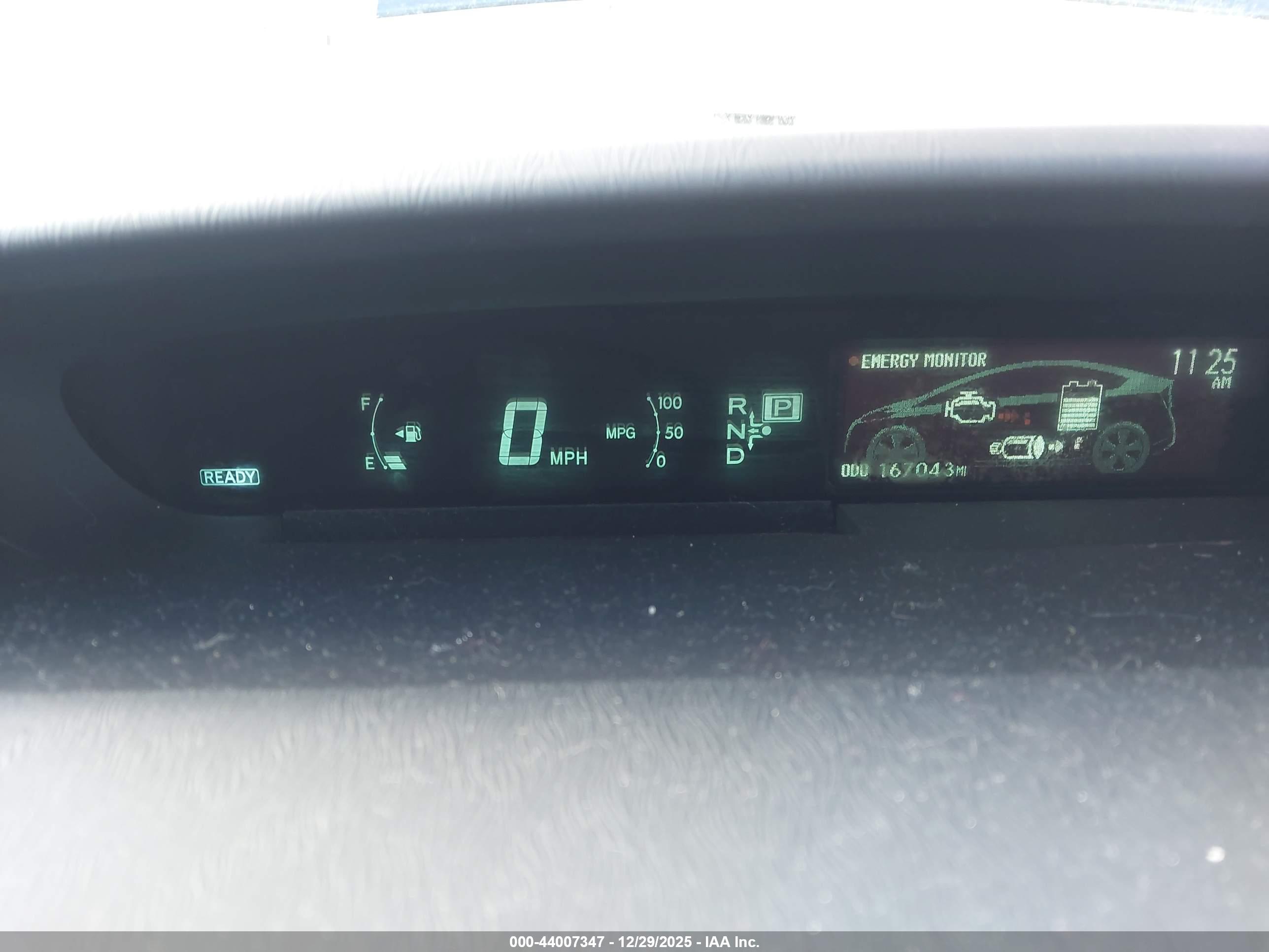 TOYOTA PRIUS image 7