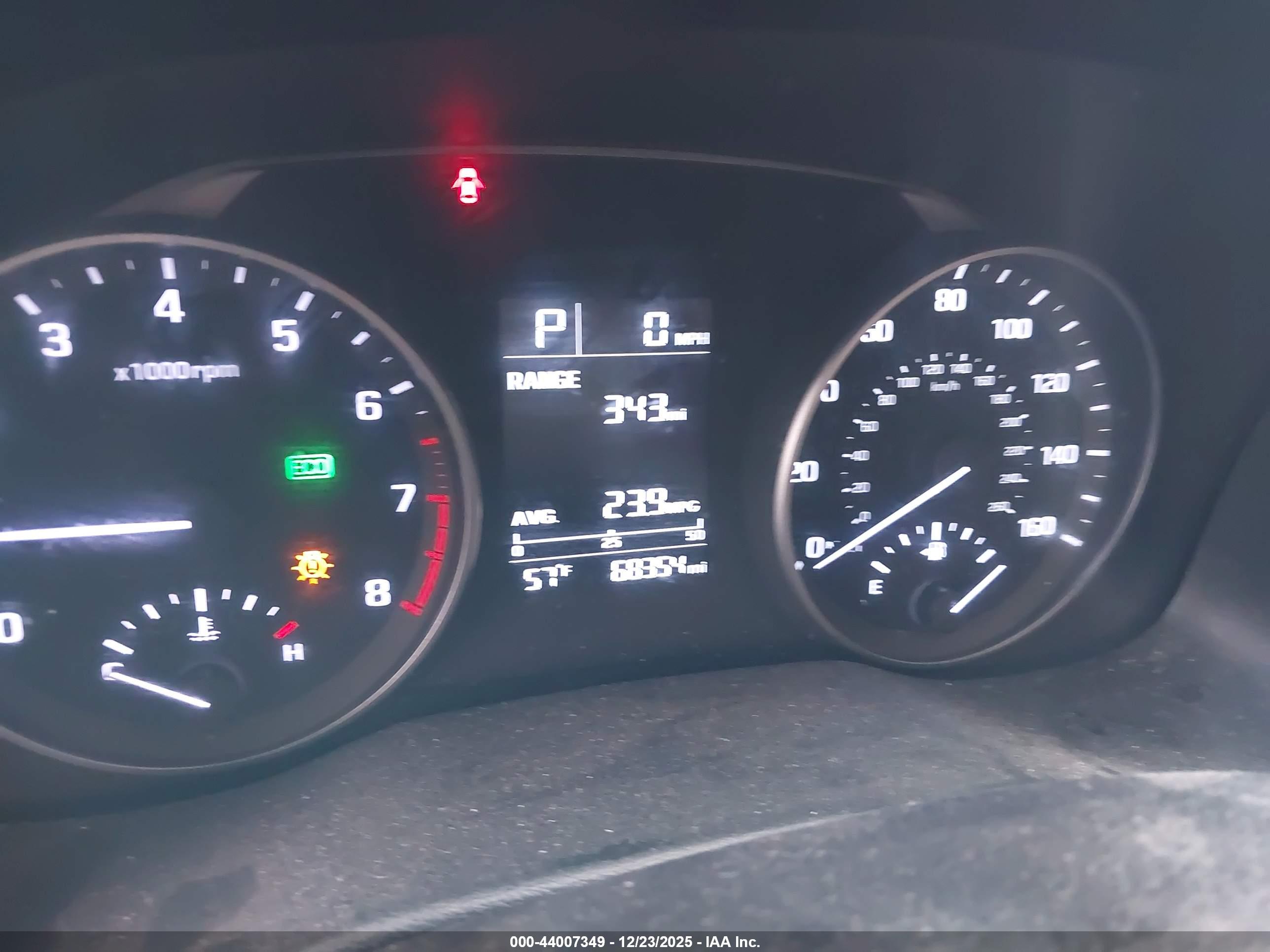 HYUNDAI ELANTRA image 7