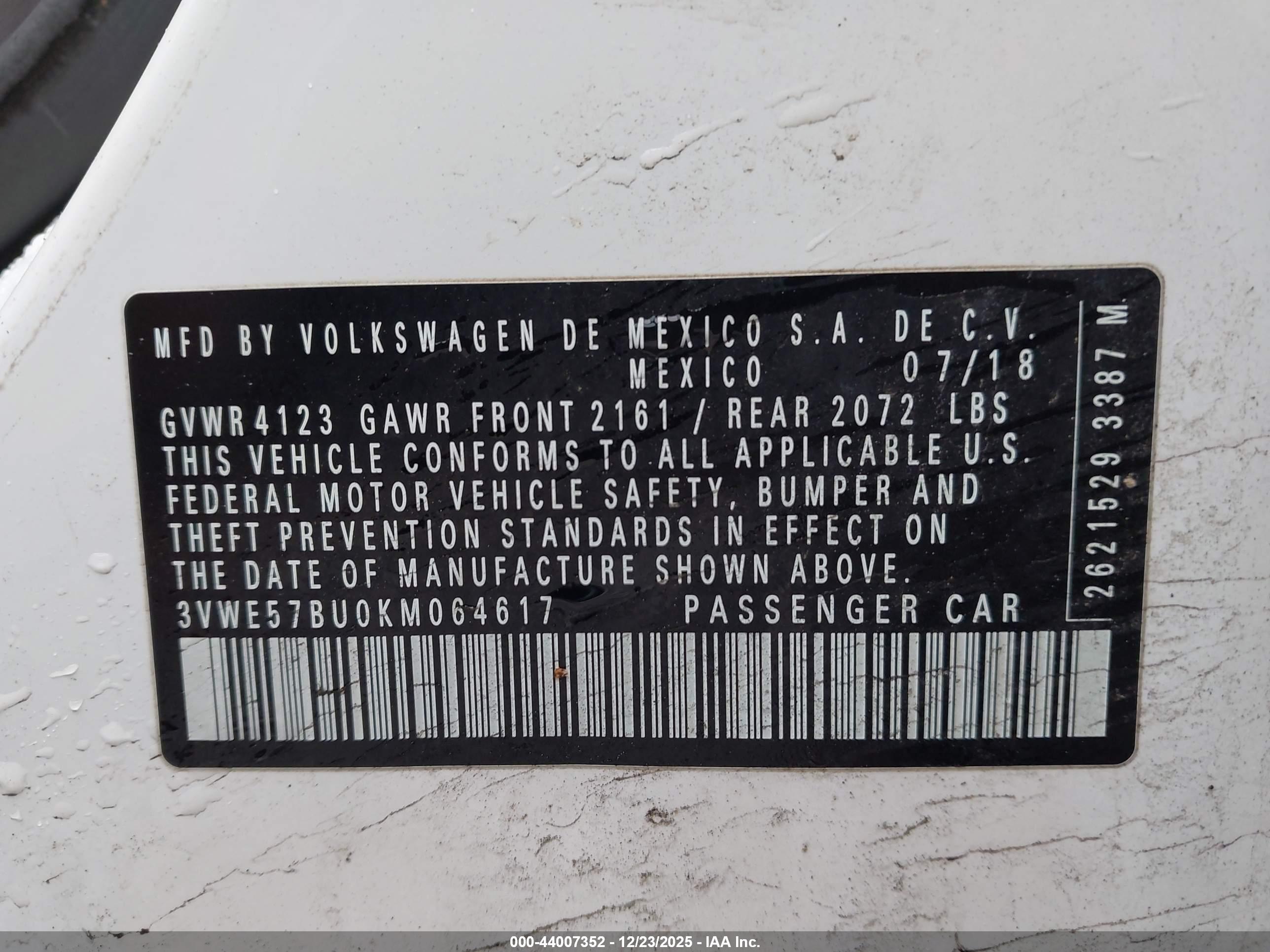 VOLKSWAGEN JETTA image 9