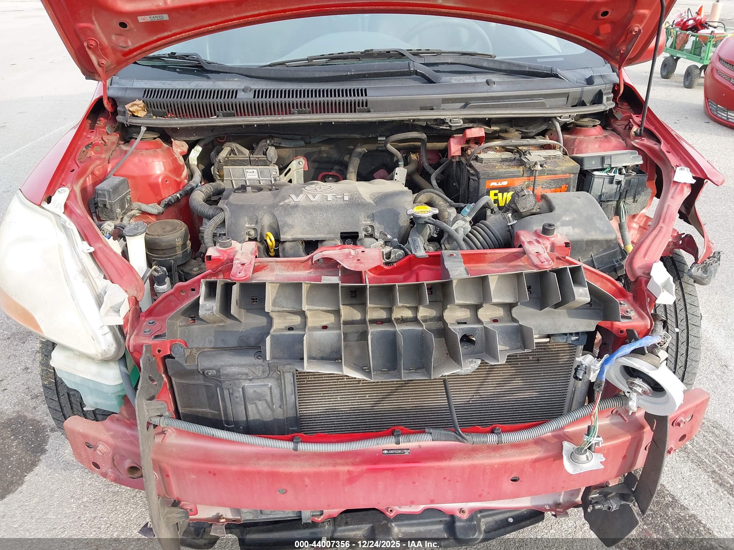 TOYOTA YARIS image 10