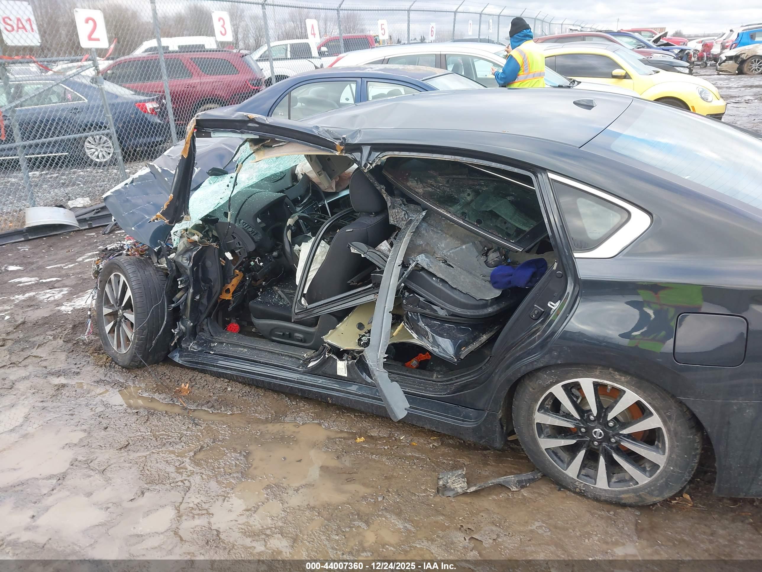 NISSAN ALTIMA image 6