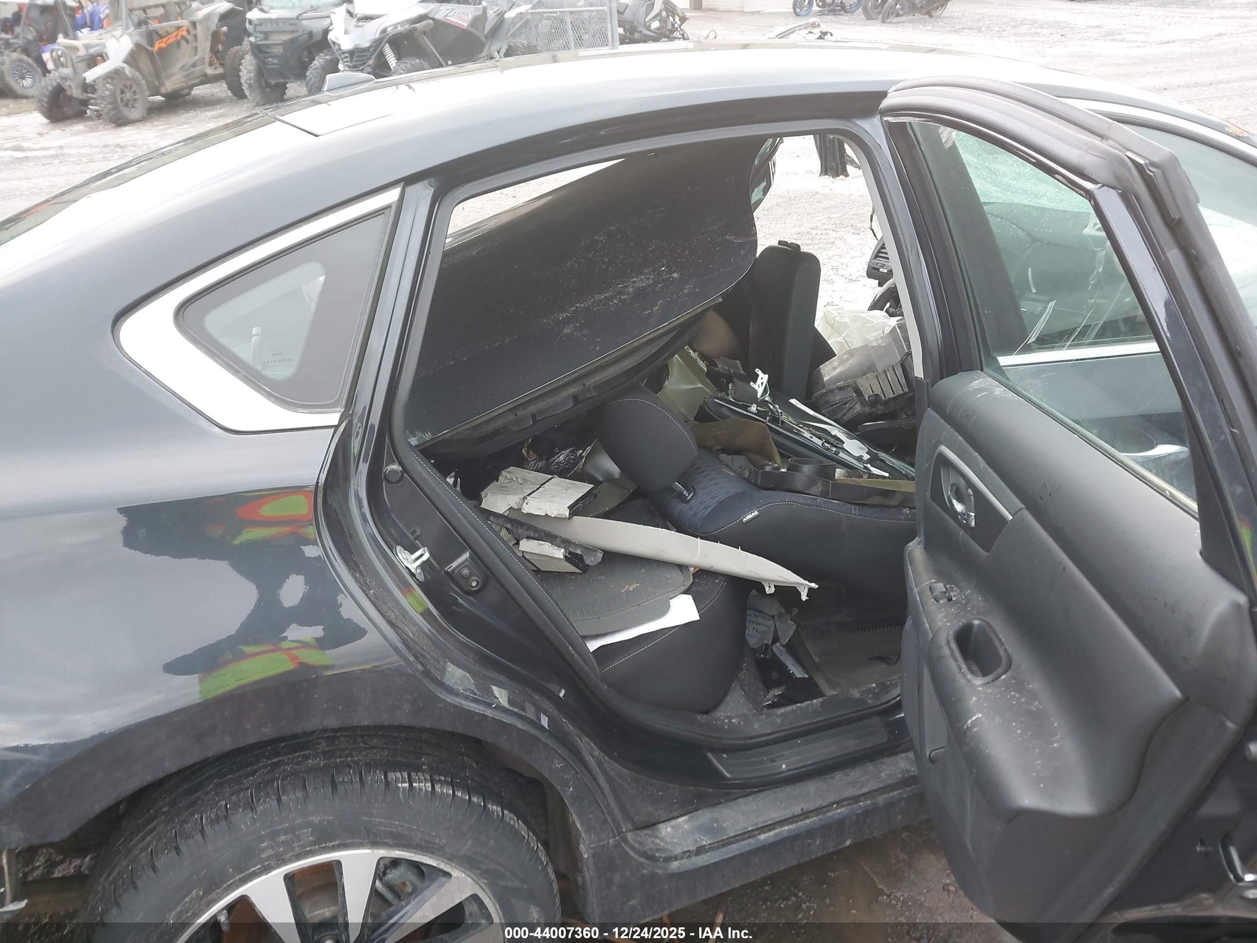 NISSAN ALTIMA image 8