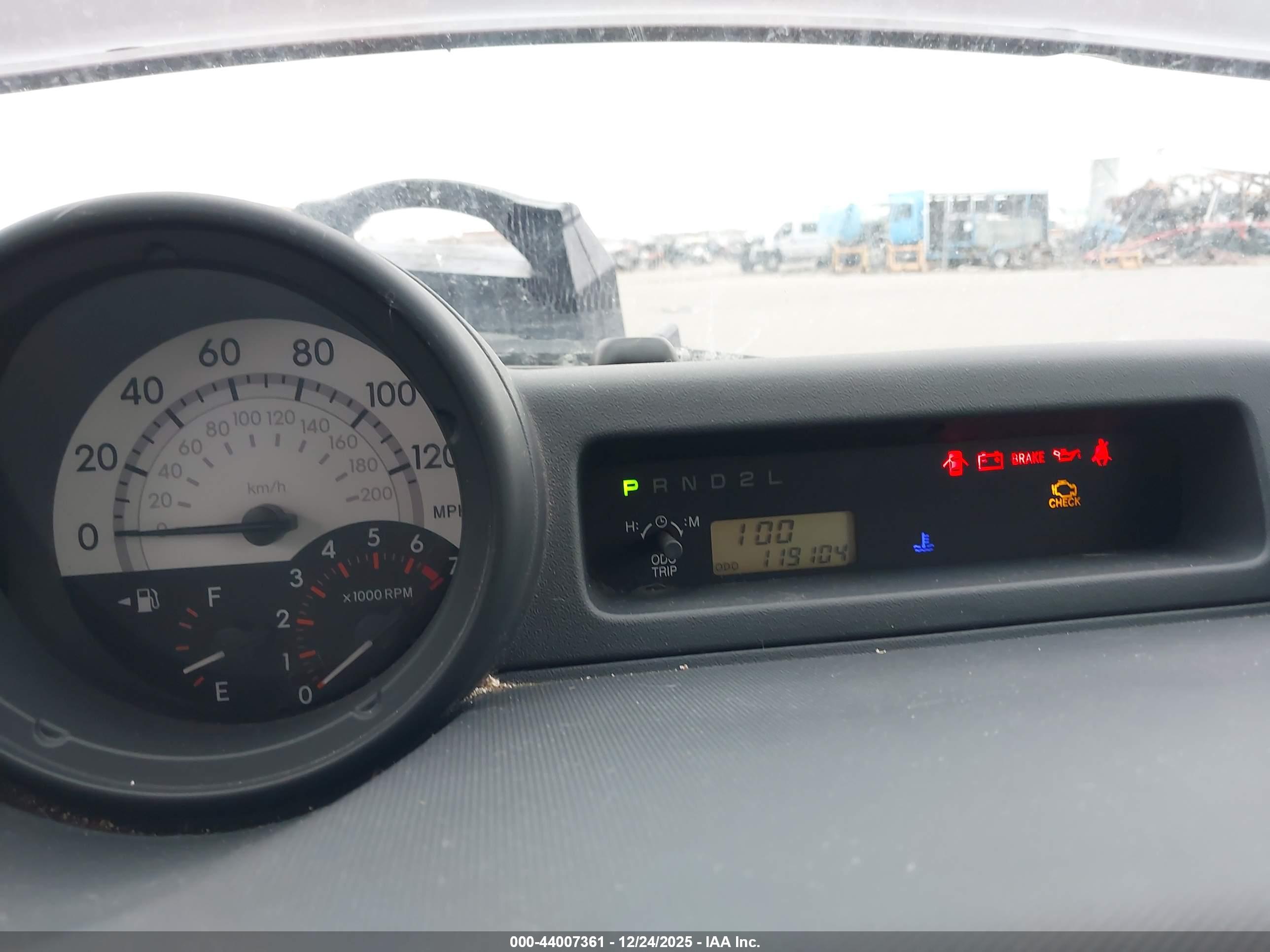 SCION XB image 7
