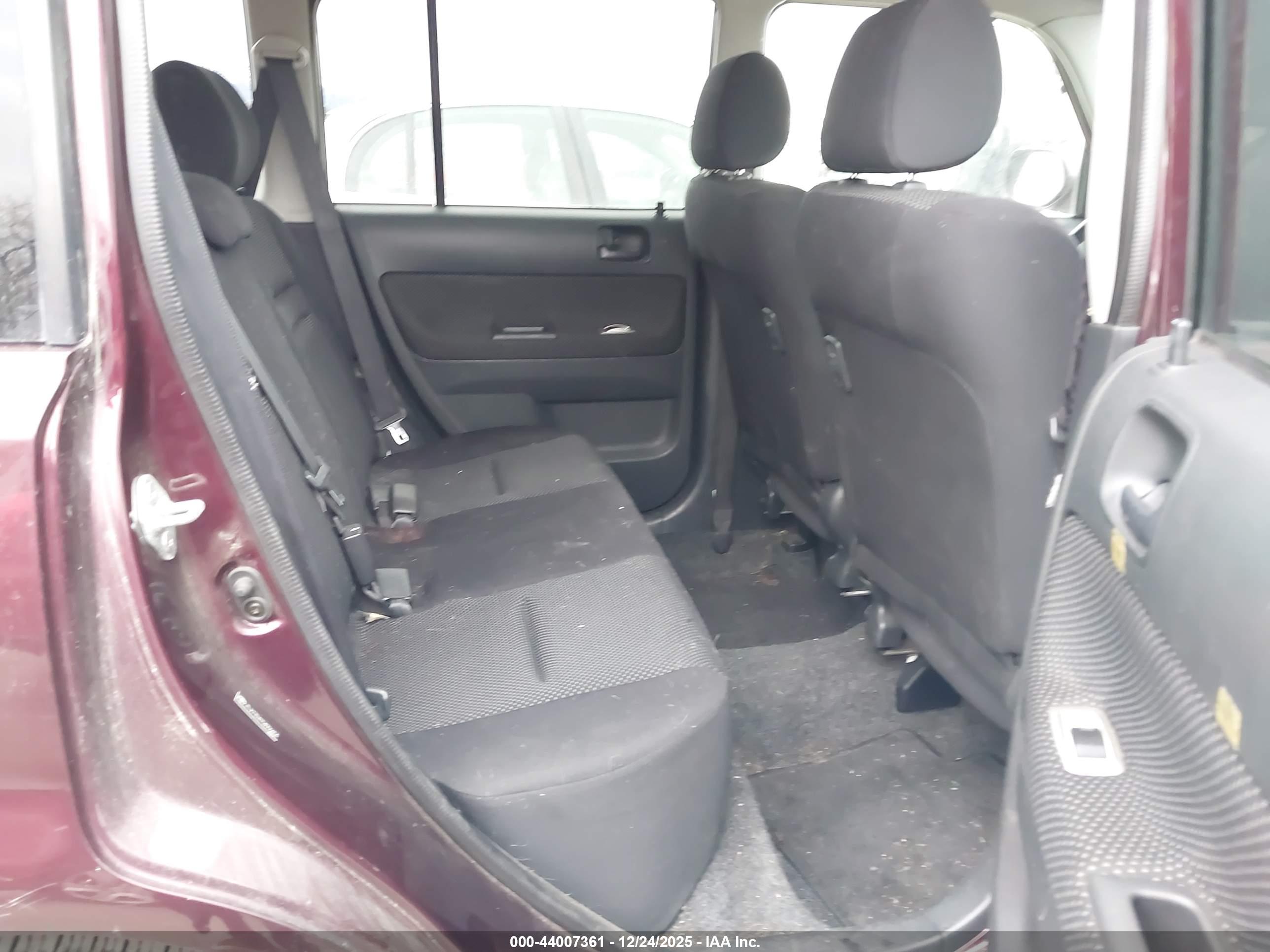 SCION XB image 8