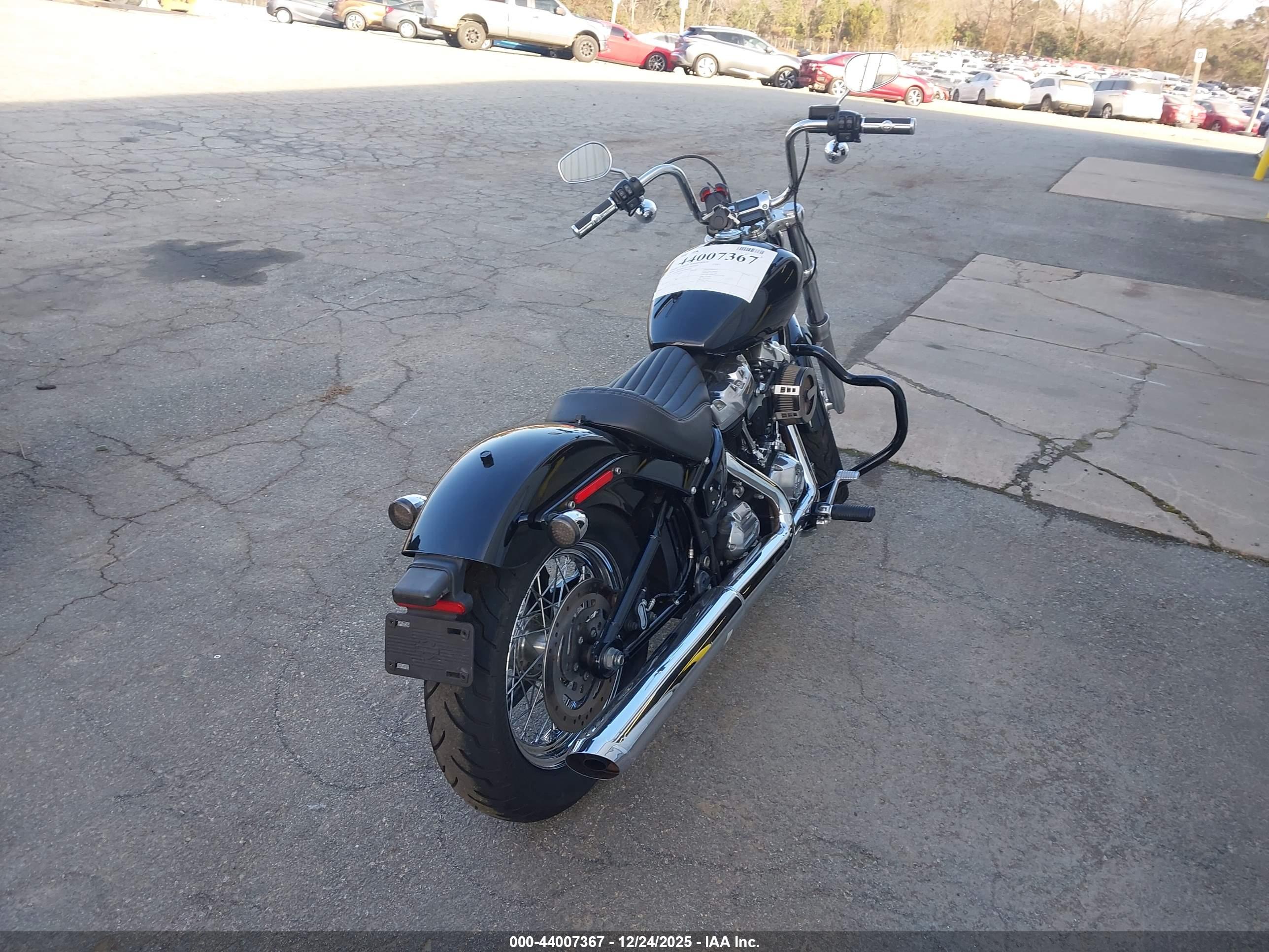 HARLEY-DAVIDSON FXST image 4