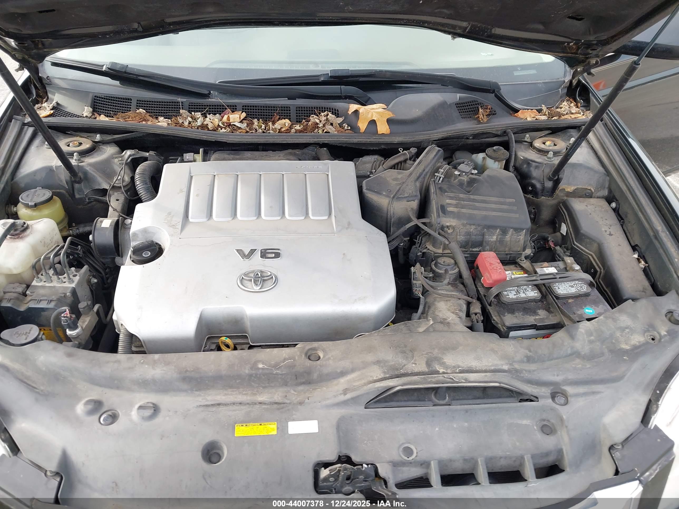 TOYOTA AVALON image 10