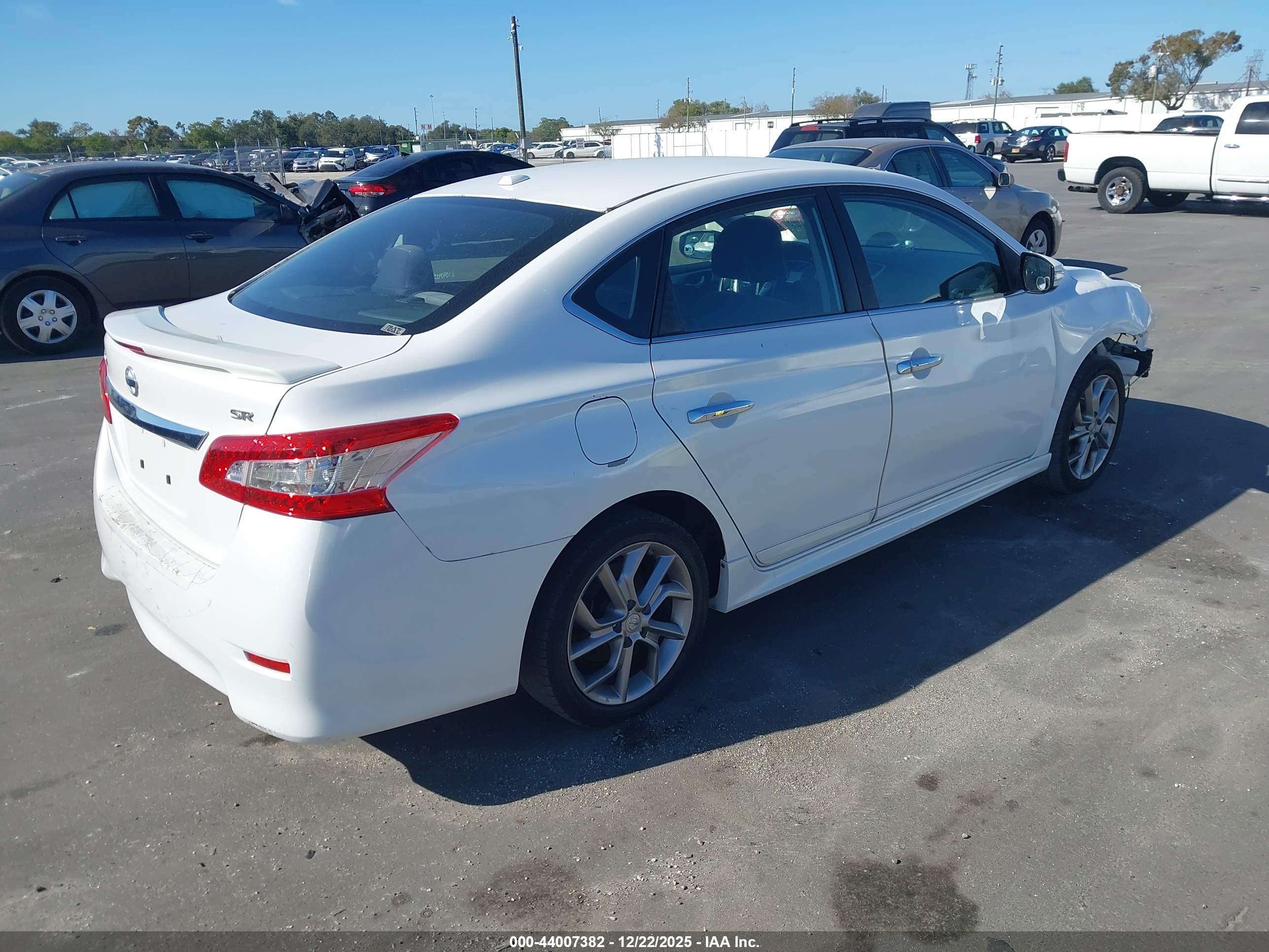 NISSAN SENTRA image 4