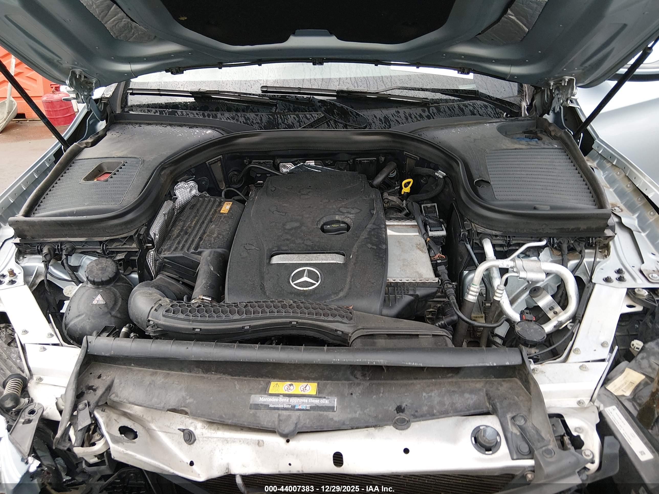 MERCEDES-BENZ GLC image 10