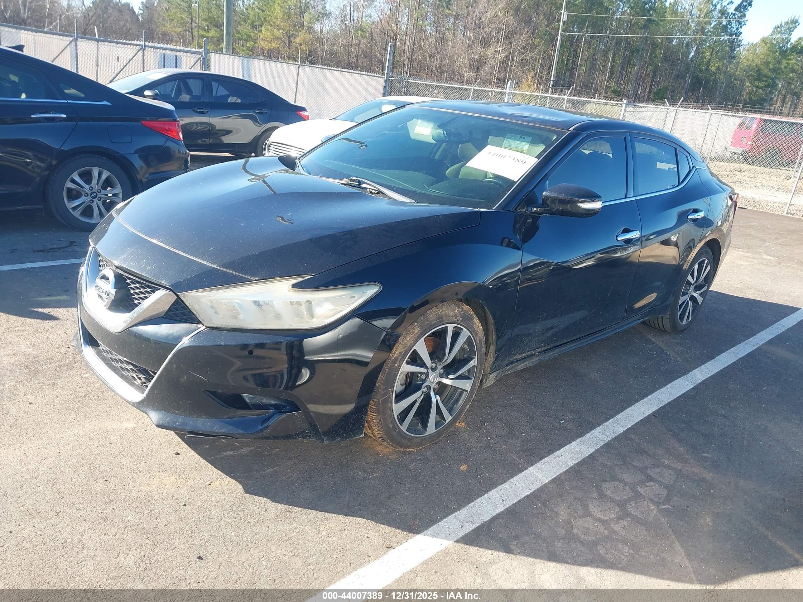 NISSAN MAXIMA image 2