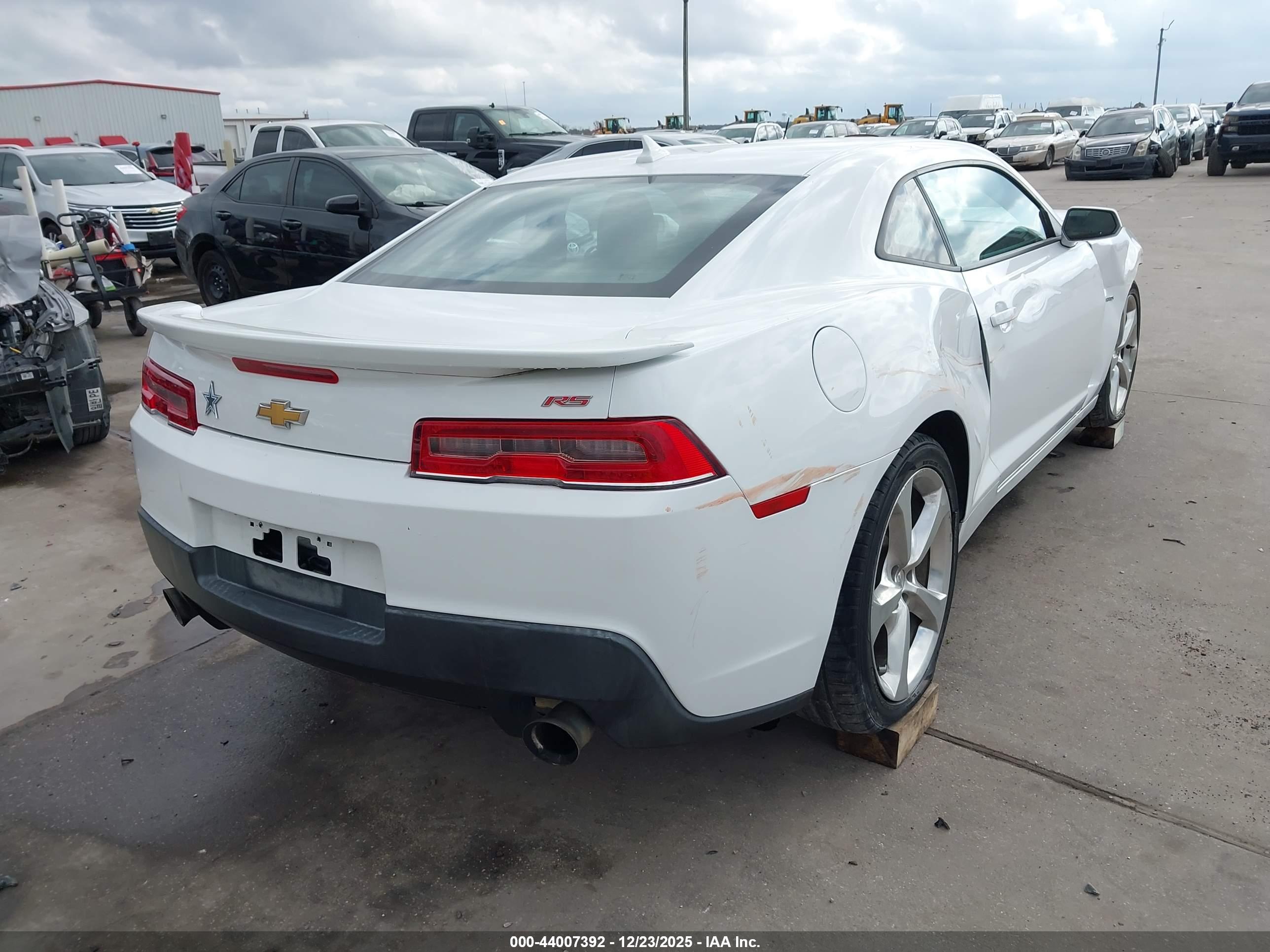 CHEVROLET CAMARO image 4