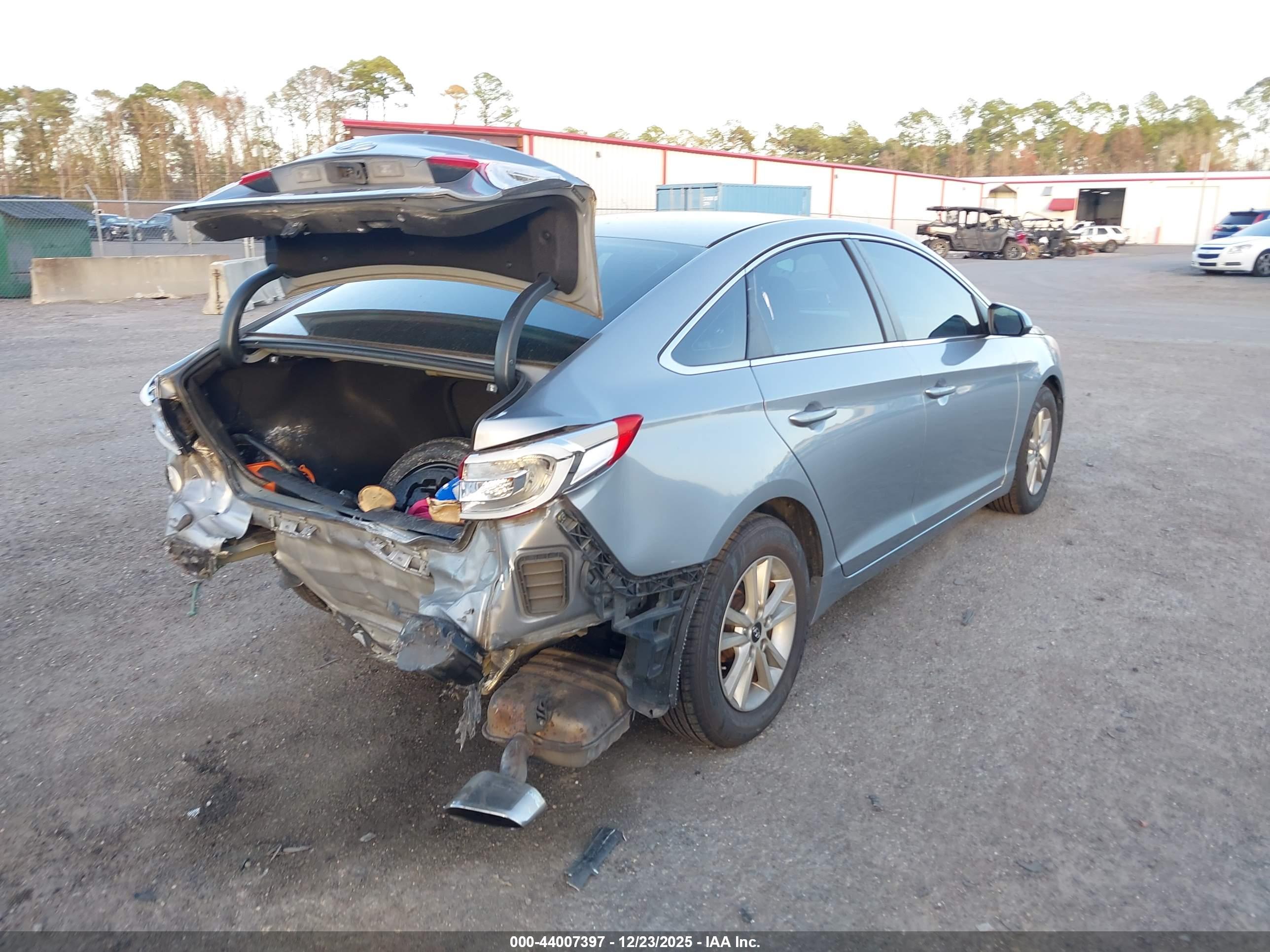 HYUNDAI SONATA image 4