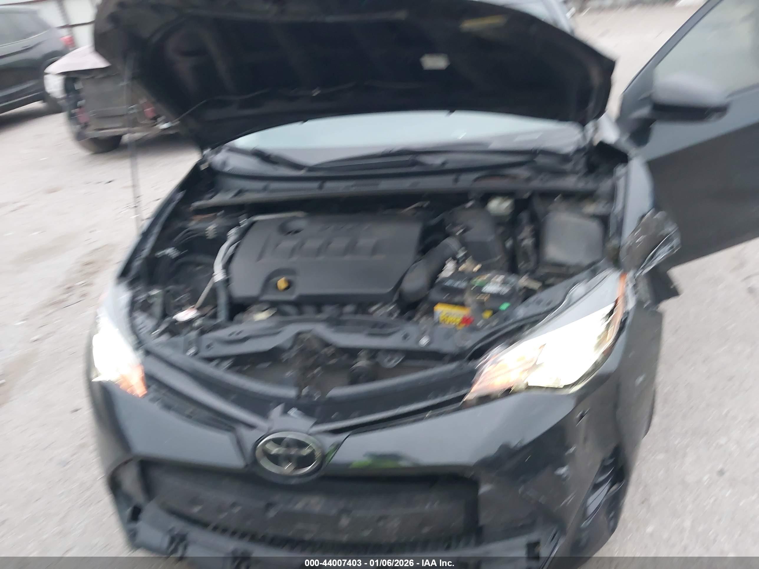 TOYOTA COROLLA image 10