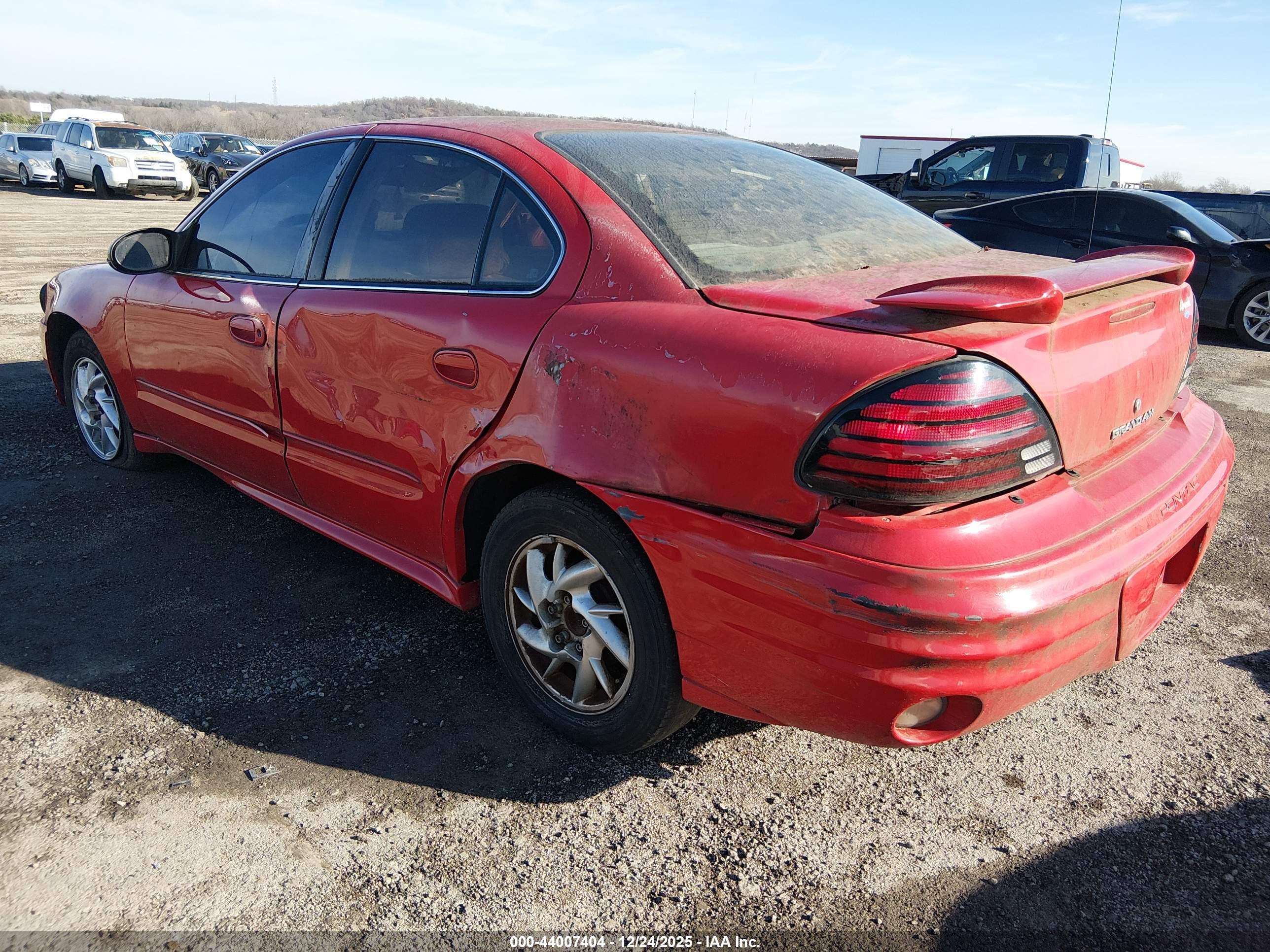 PONTIAC GRAND image 3