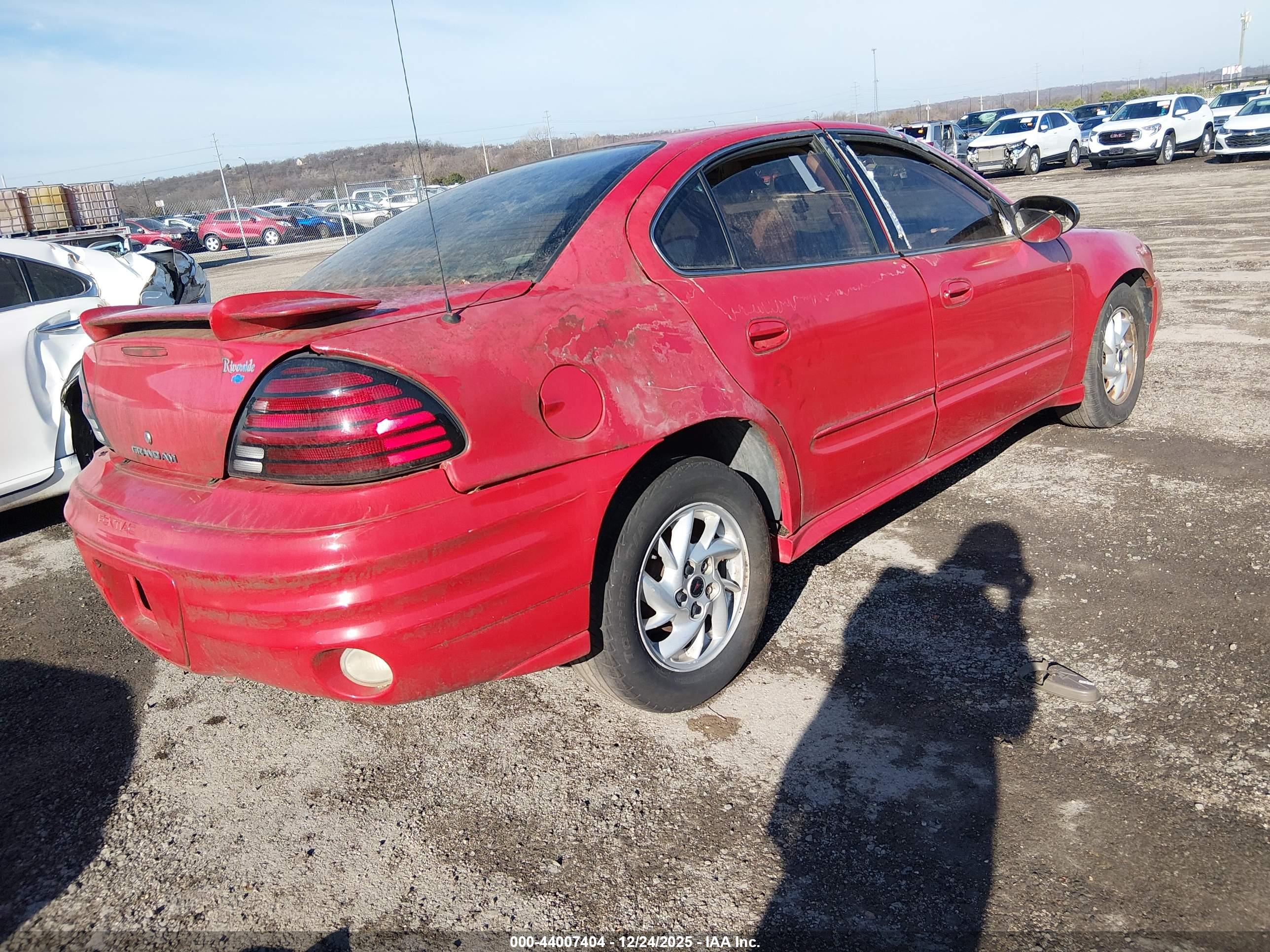 PONTIAC GRAND image 4