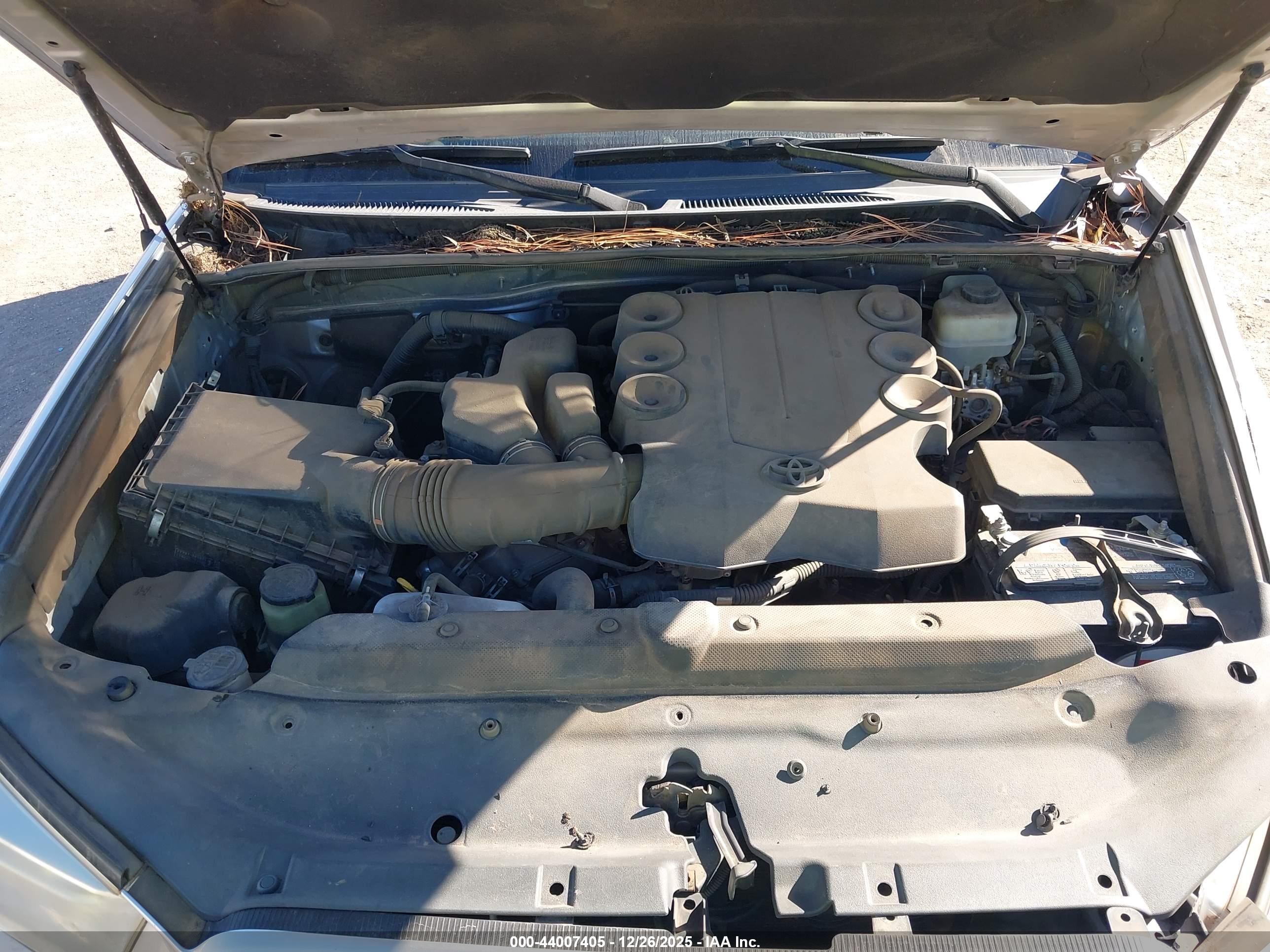 TOYOTA 4RUNNER image 10