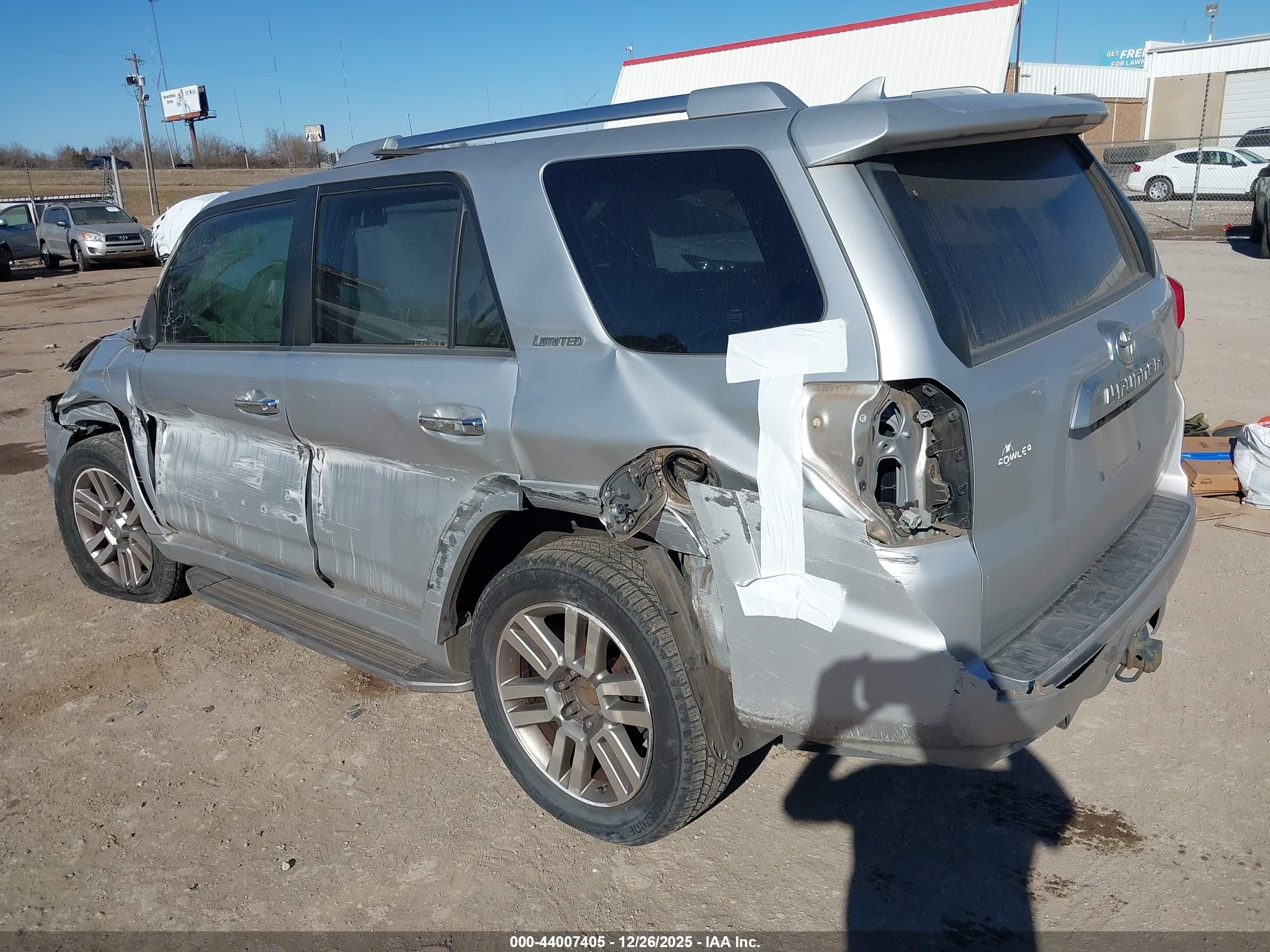 TOYOTA 4RUNNER image 3