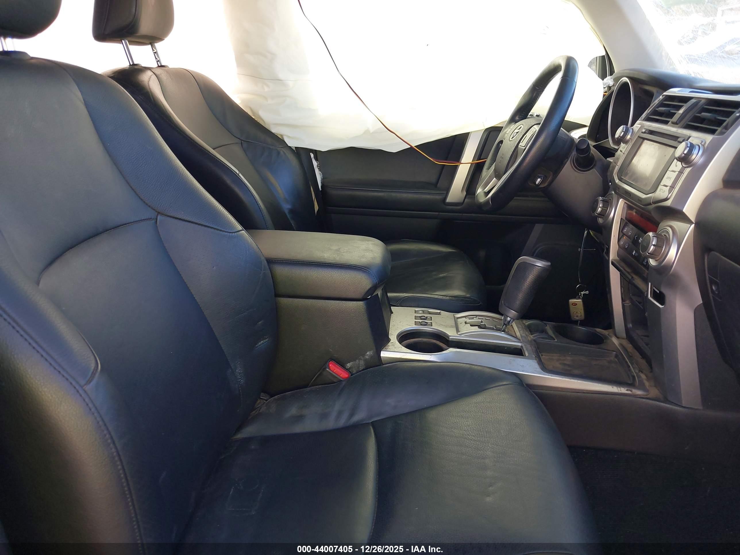 TOYOTA 4RUNNER image 5
