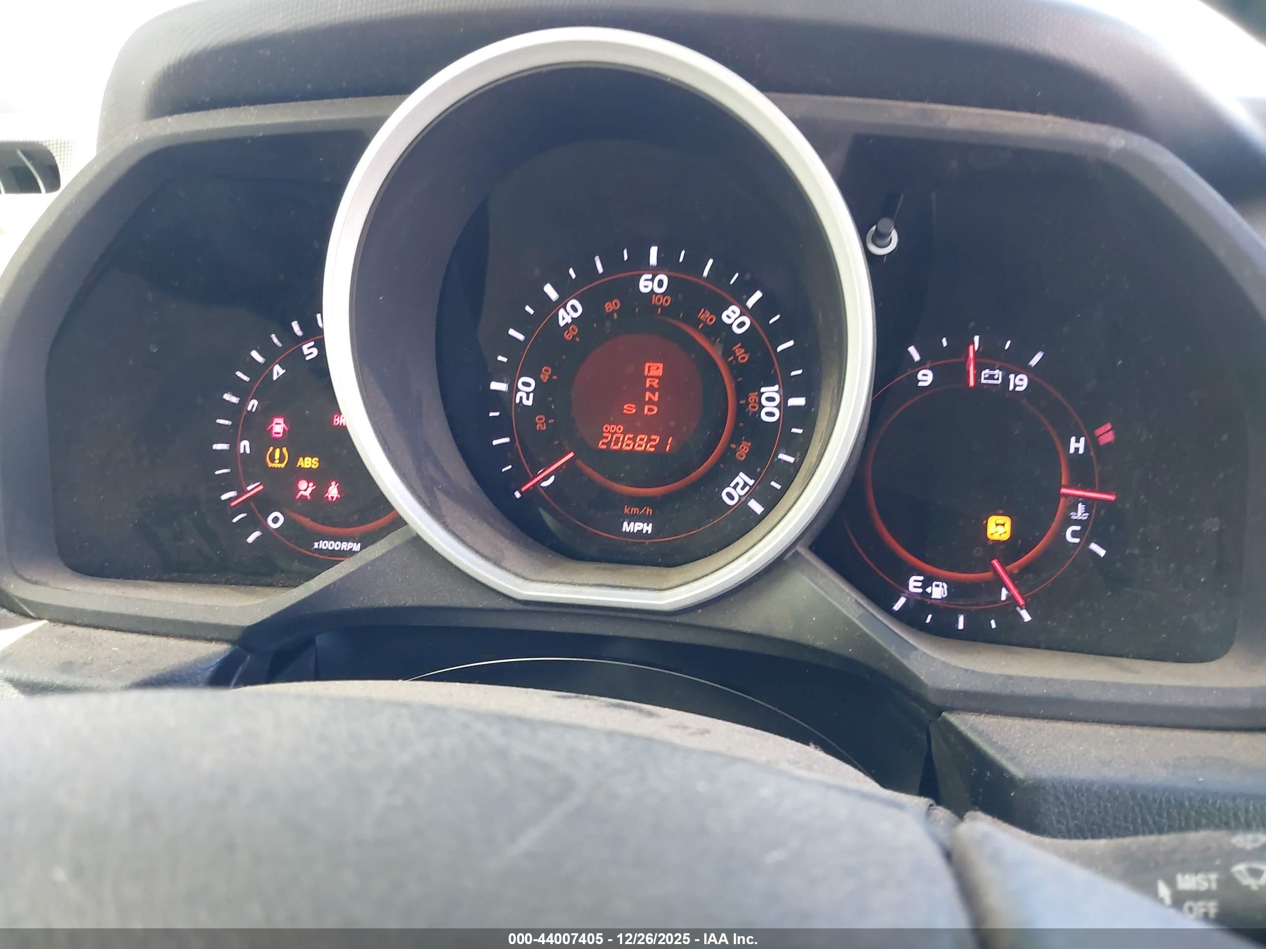 TOYOTA 4RUNNER image 7