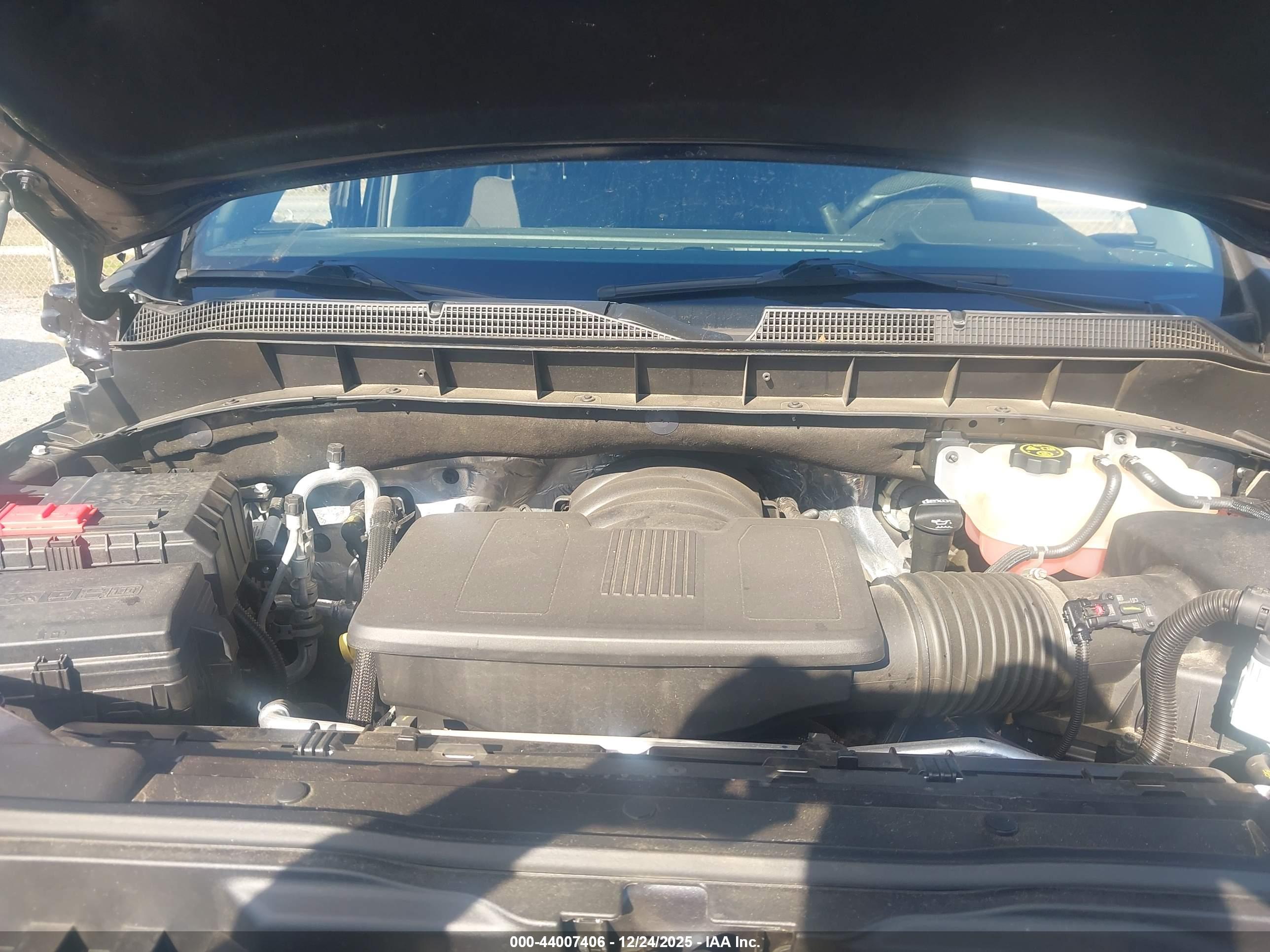 CHEVROLET SILVERADO image 10
