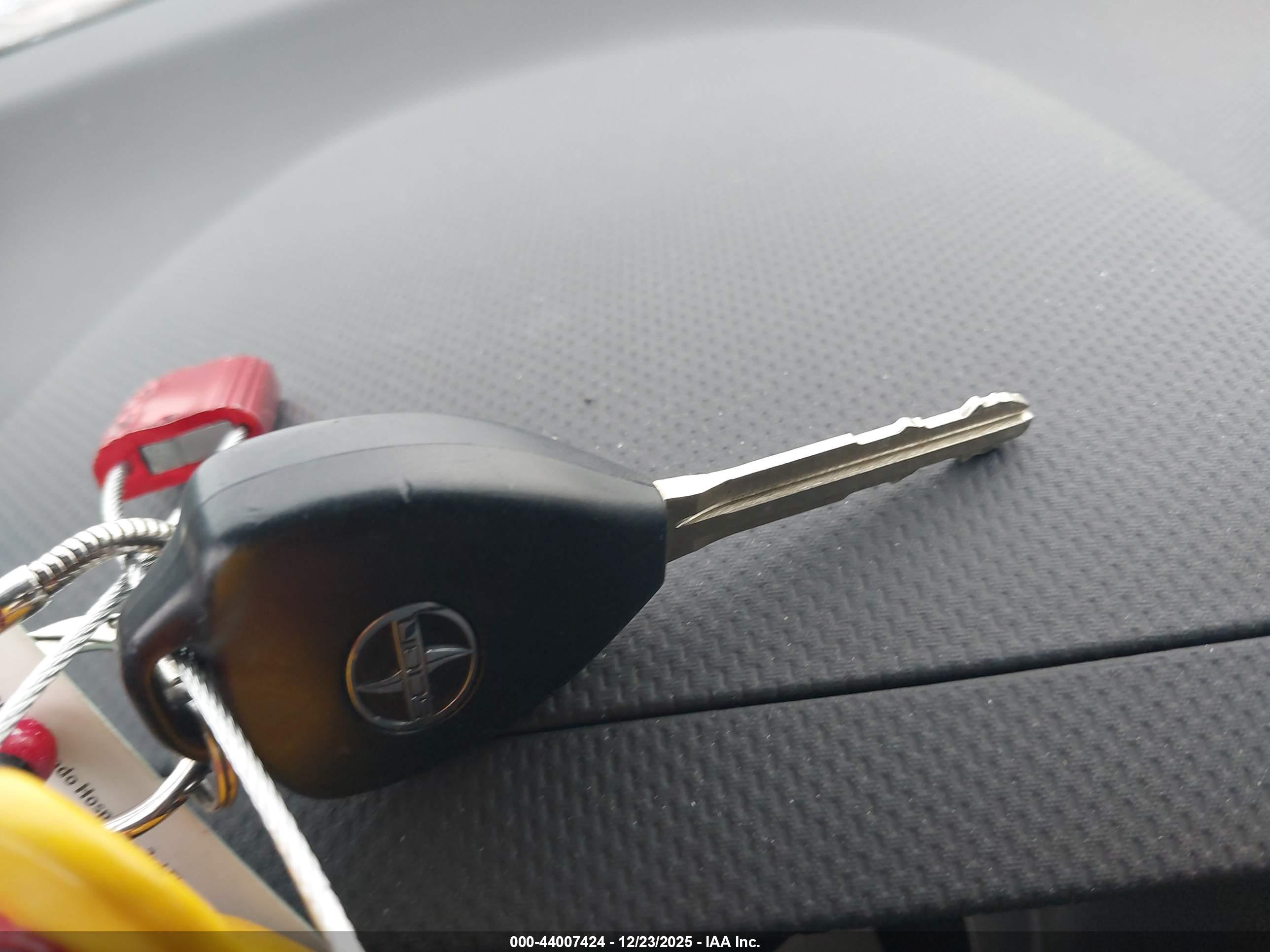 SCION XD image 11