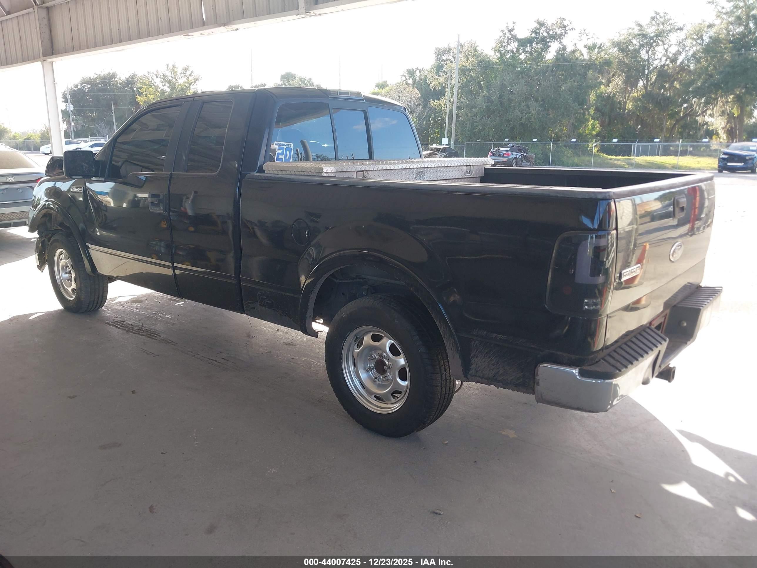 FORD F-150 image 3