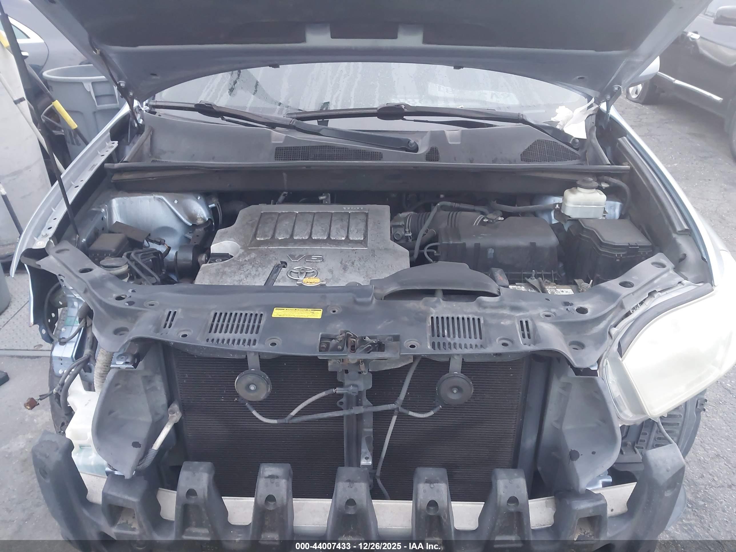 TOYOTA HIGHLANDER image 10