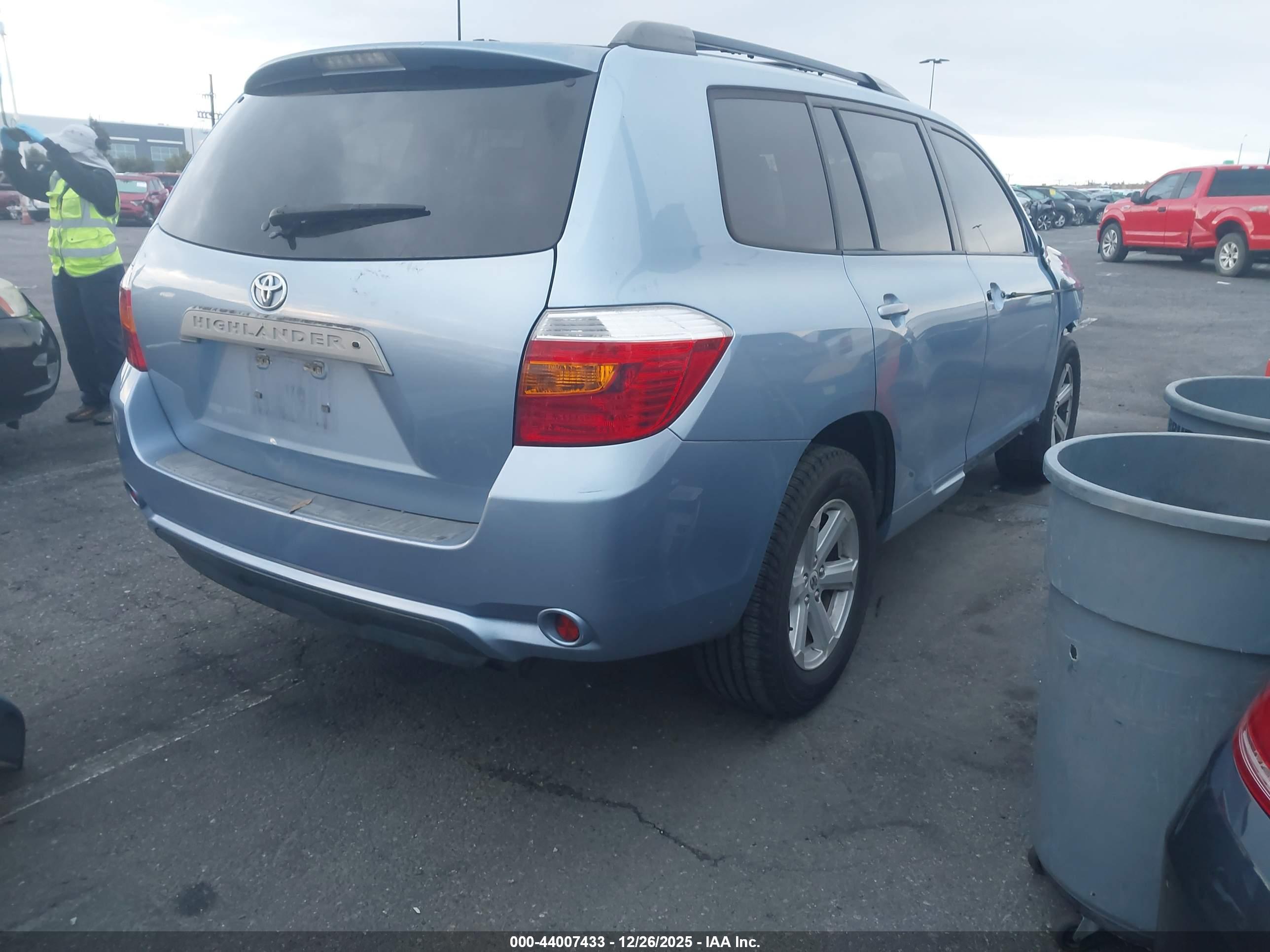 TOYOTA HIGHLANDER image 4