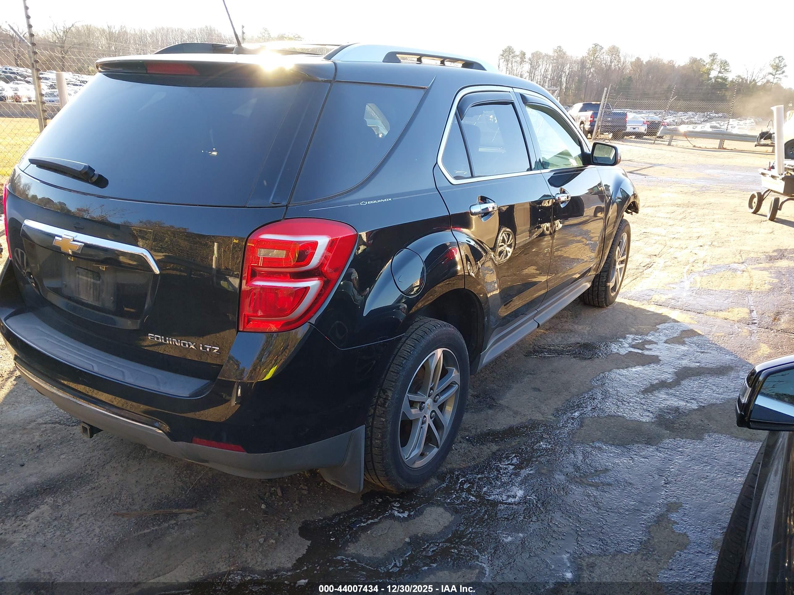 CHEVROLET EQUINOX image 4