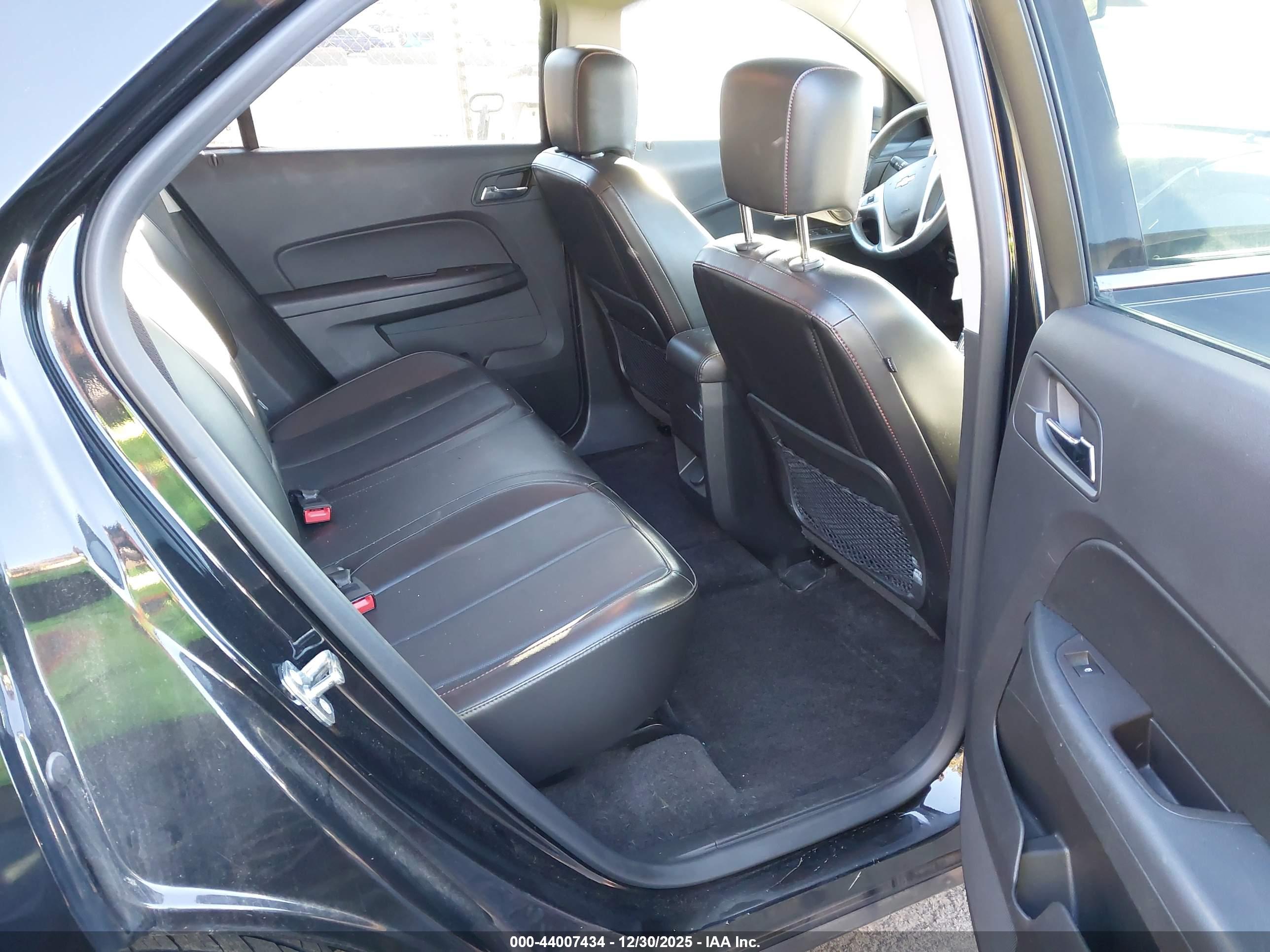 CHEVROLET EQUINOX image 8