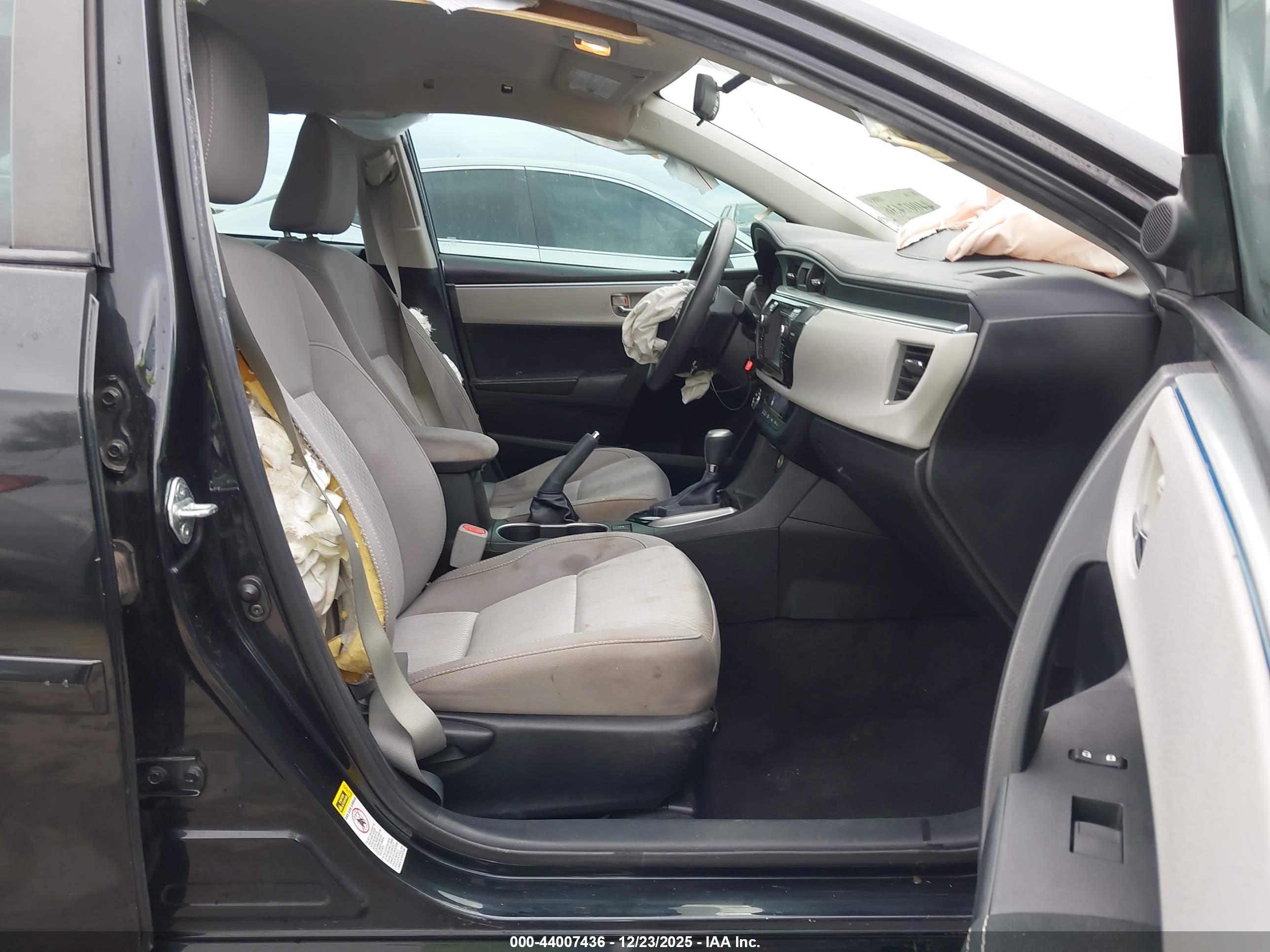 TOYOTA COROLLA image 5
