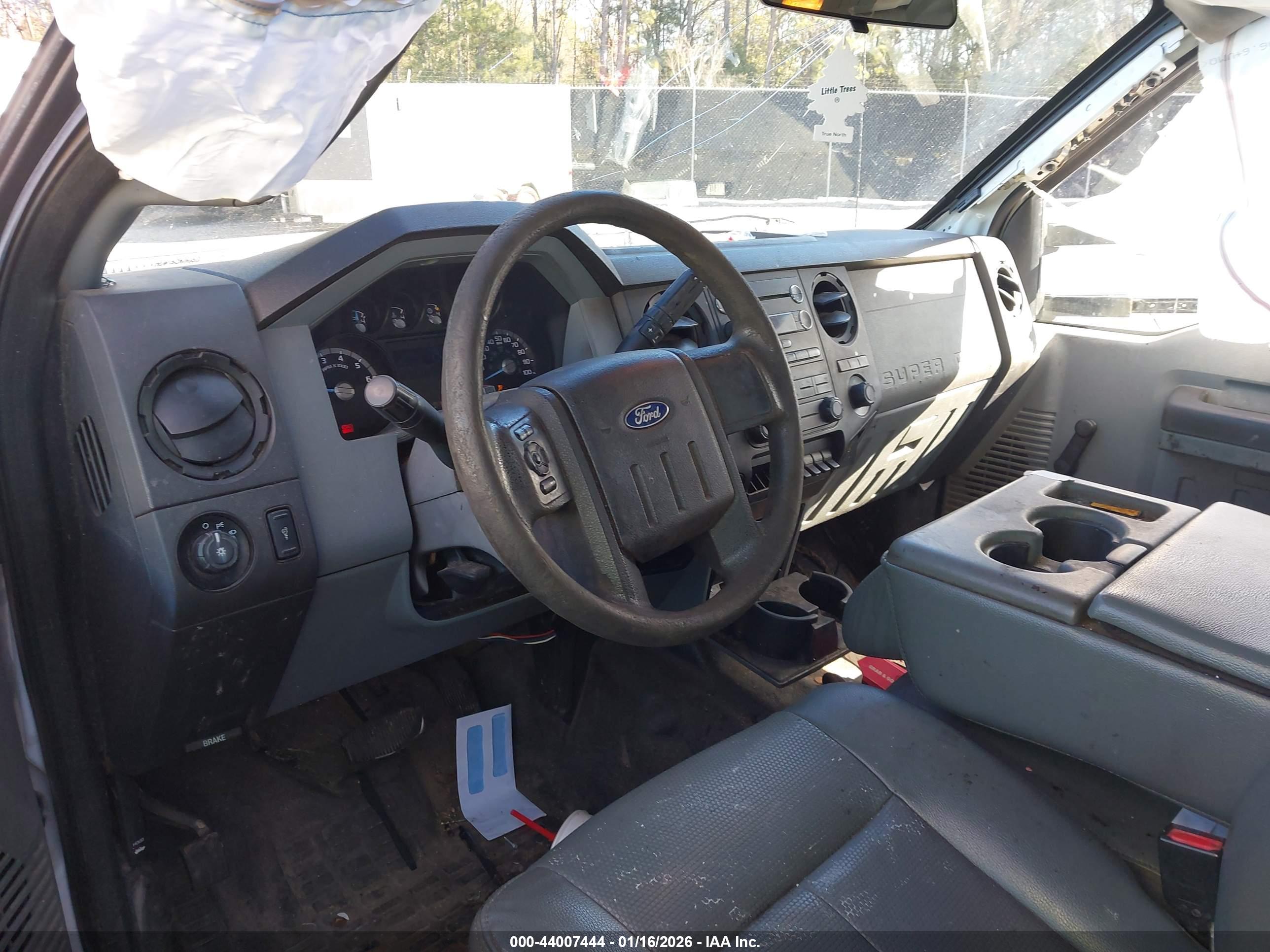 FORD F-350 image 8