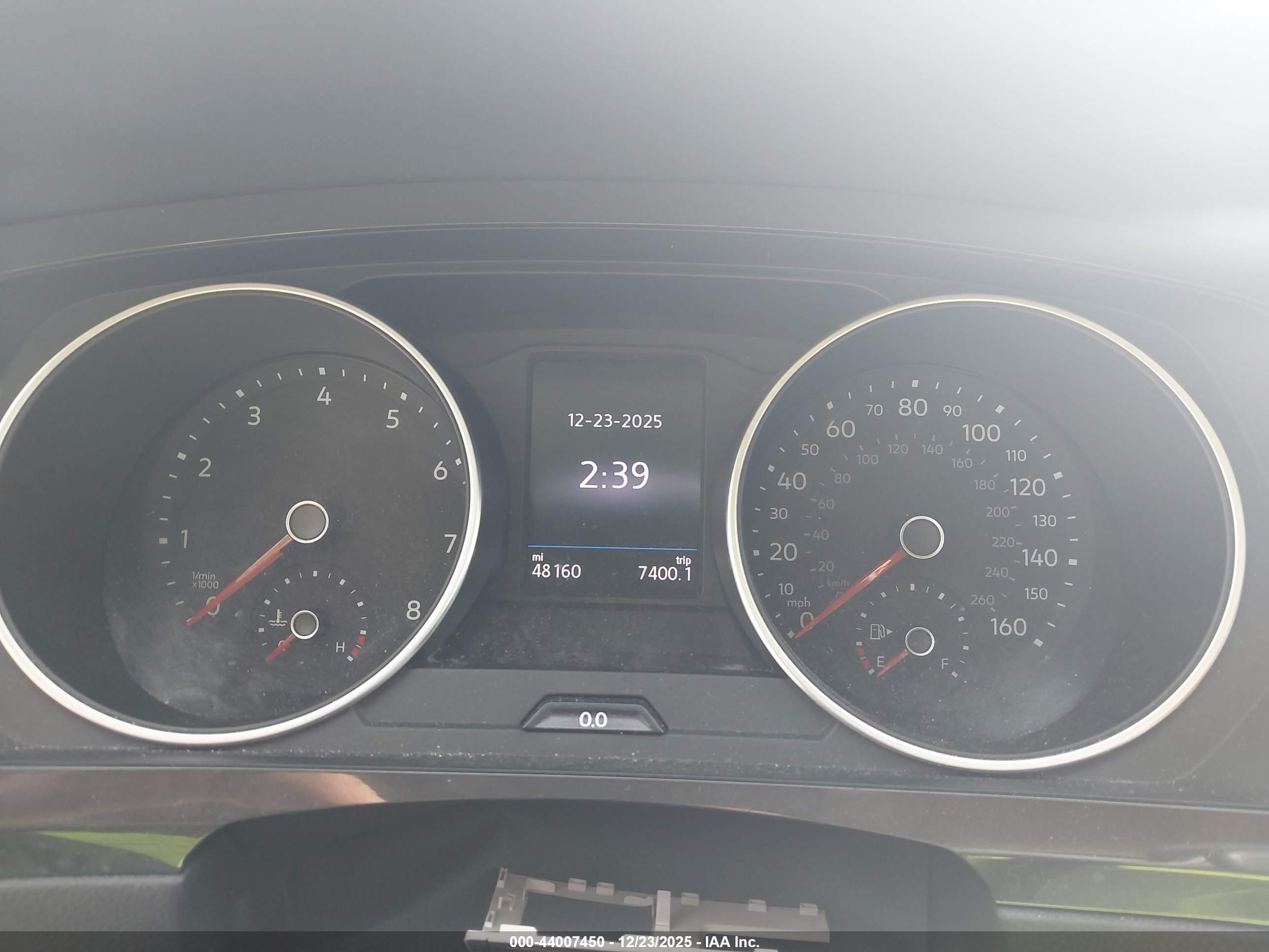 VOLKSWAGEN TIGUAN image 7