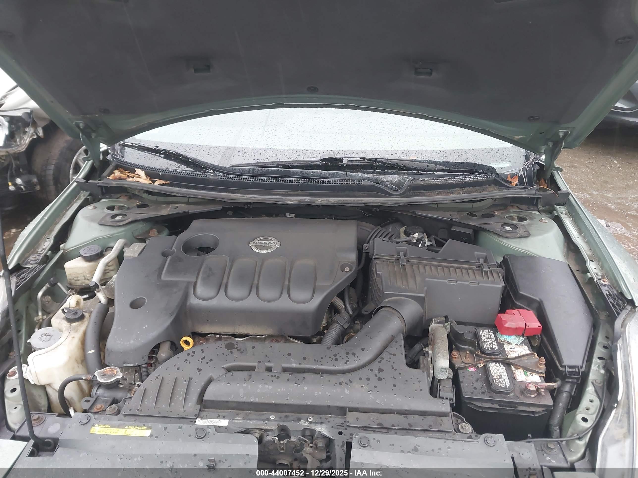 NISSAN ALTIMA image 10