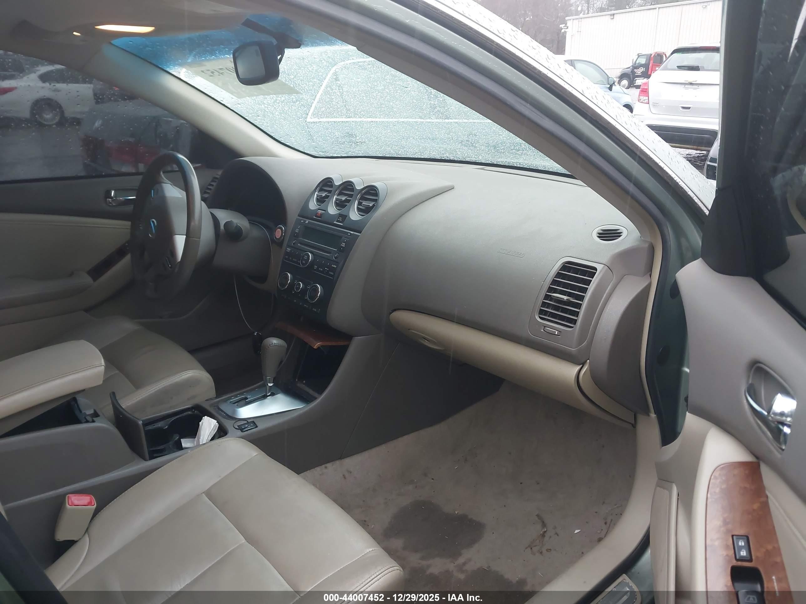 NISSAN ALTIMA image 5