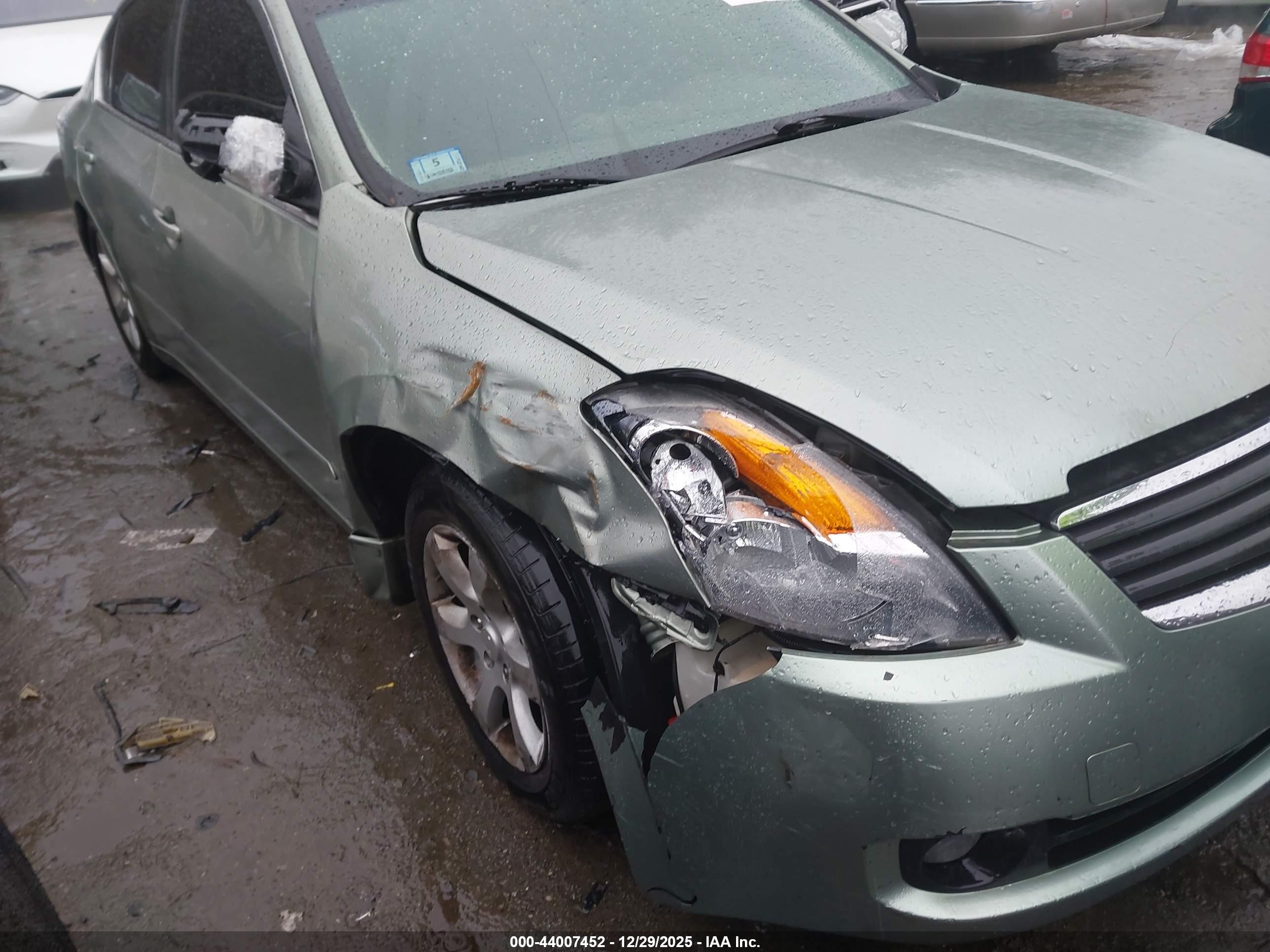 NISSAN ALTIMA image 6