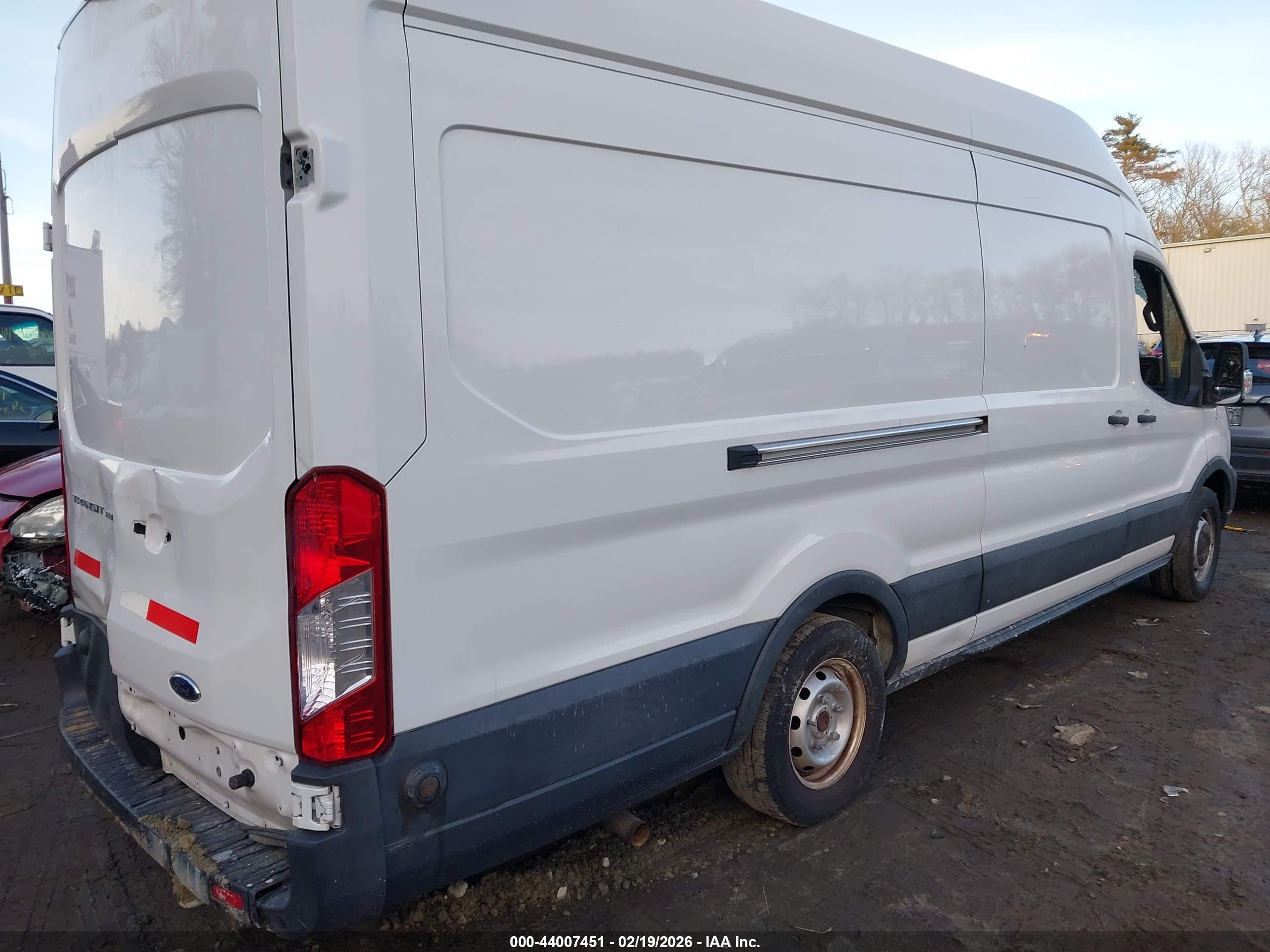 FORD TRANSIT-350 image 4