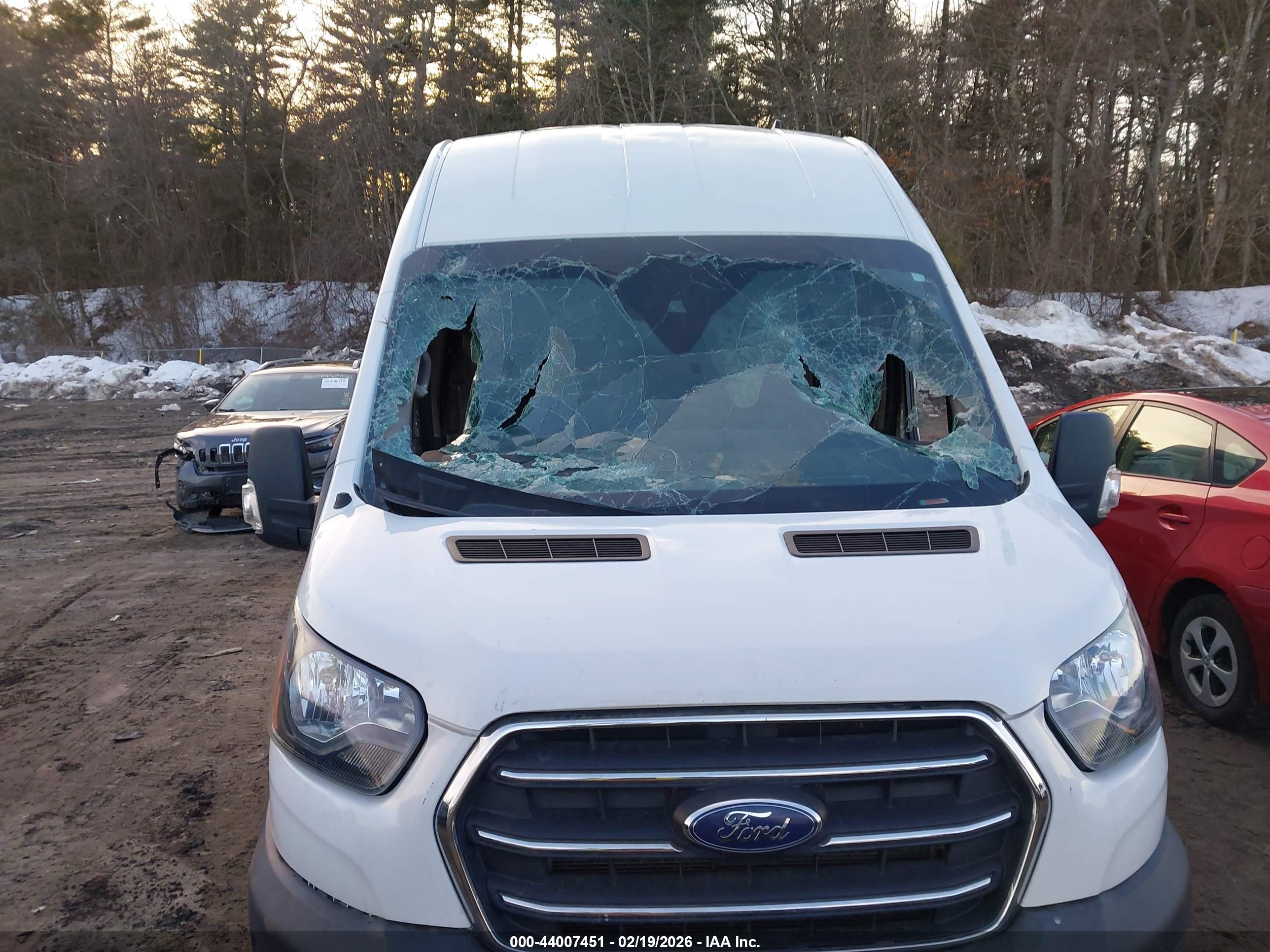FORD TRANSIT-350 image 6