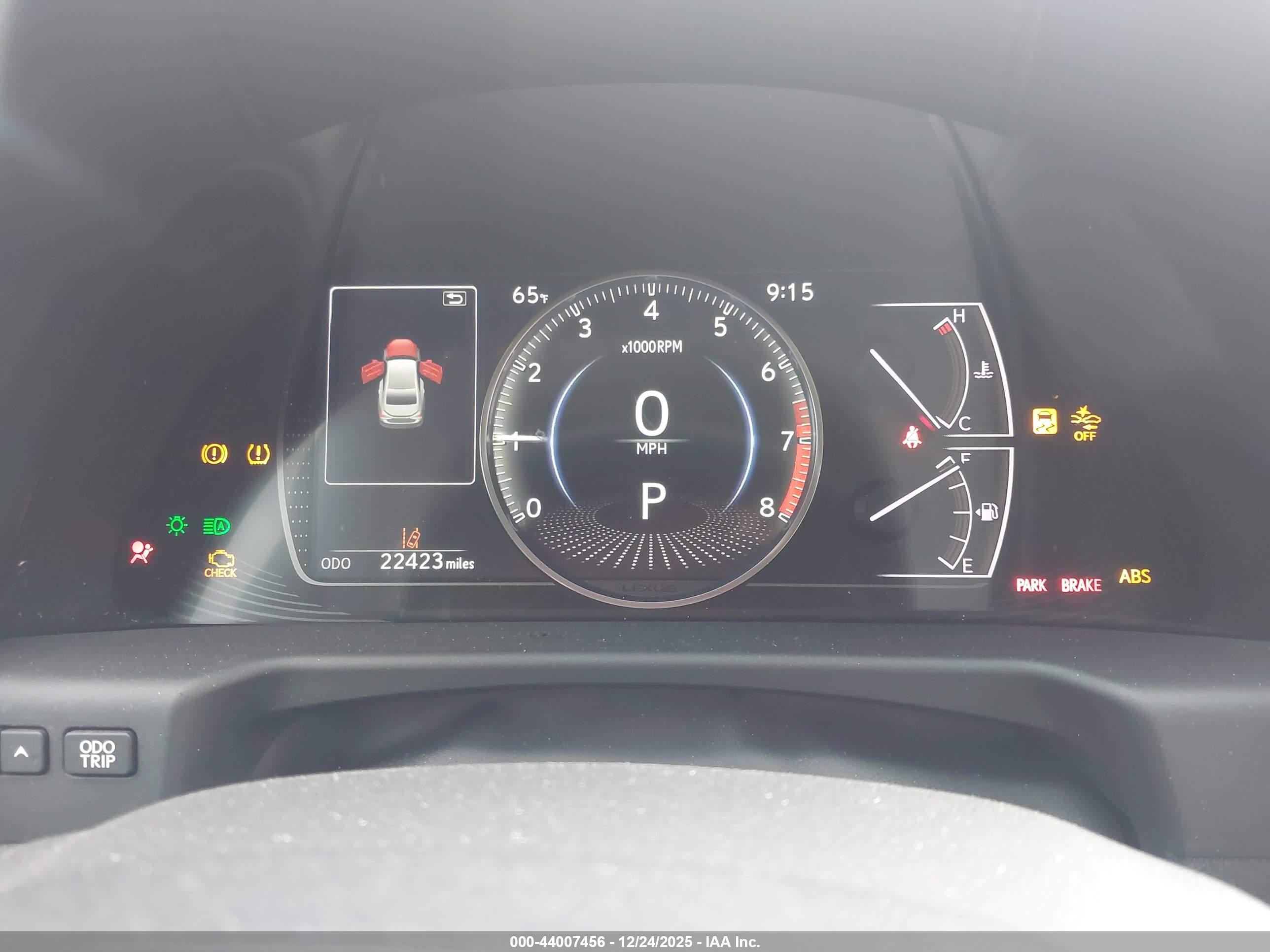 LEXUS ES image 7