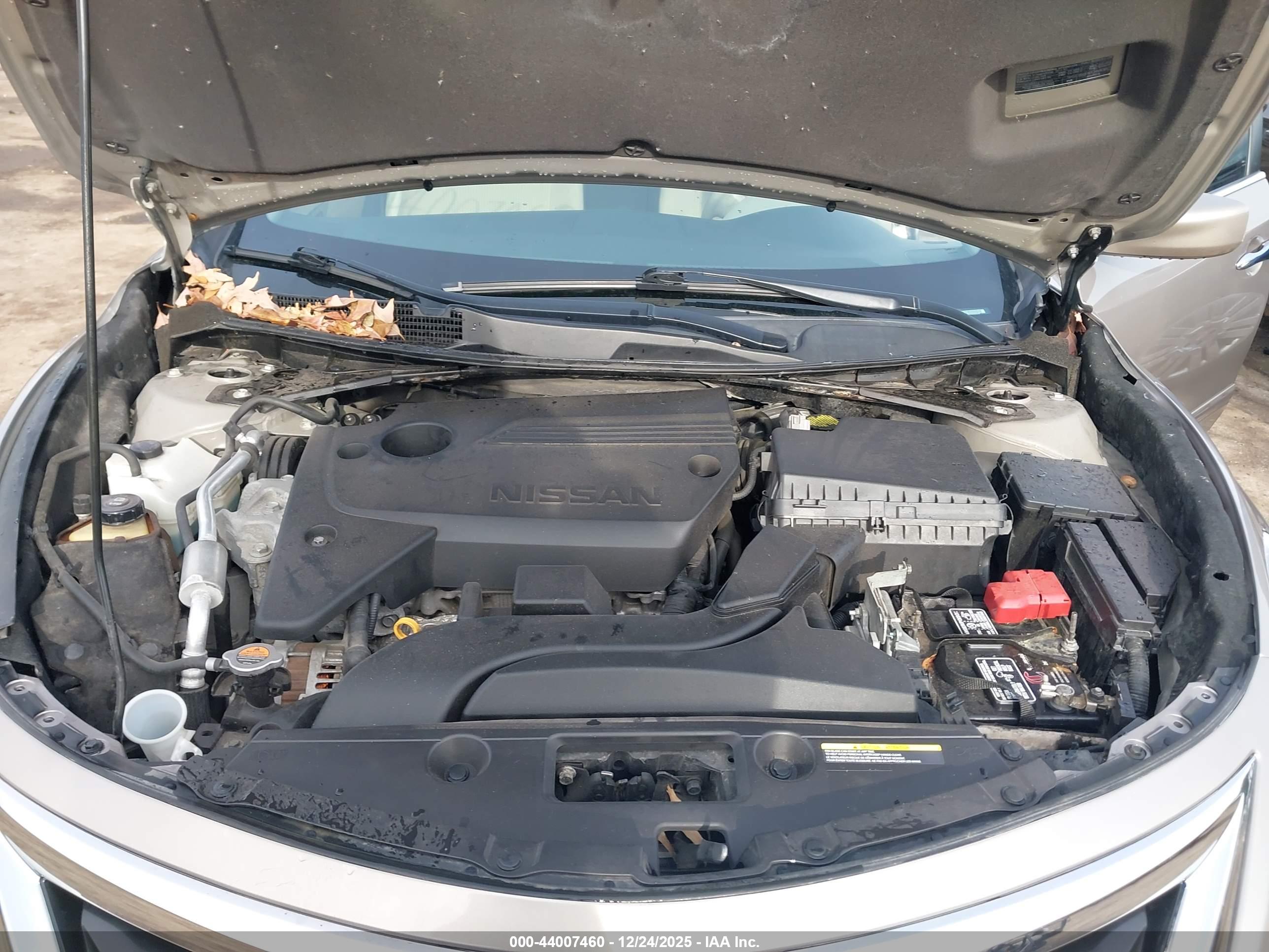 NISSAN ALTIMA image 10