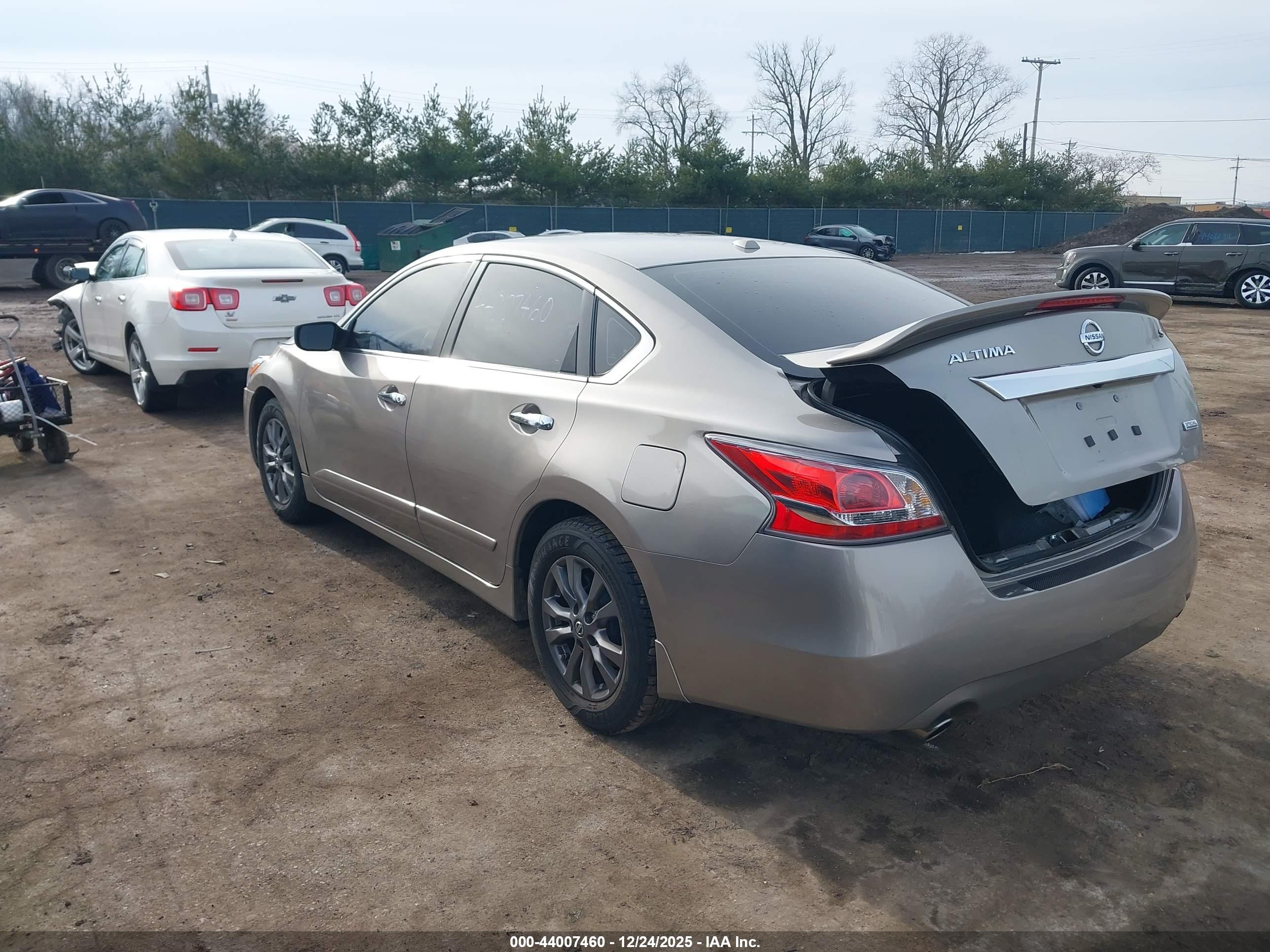 NISSAN ALTIMA image 3