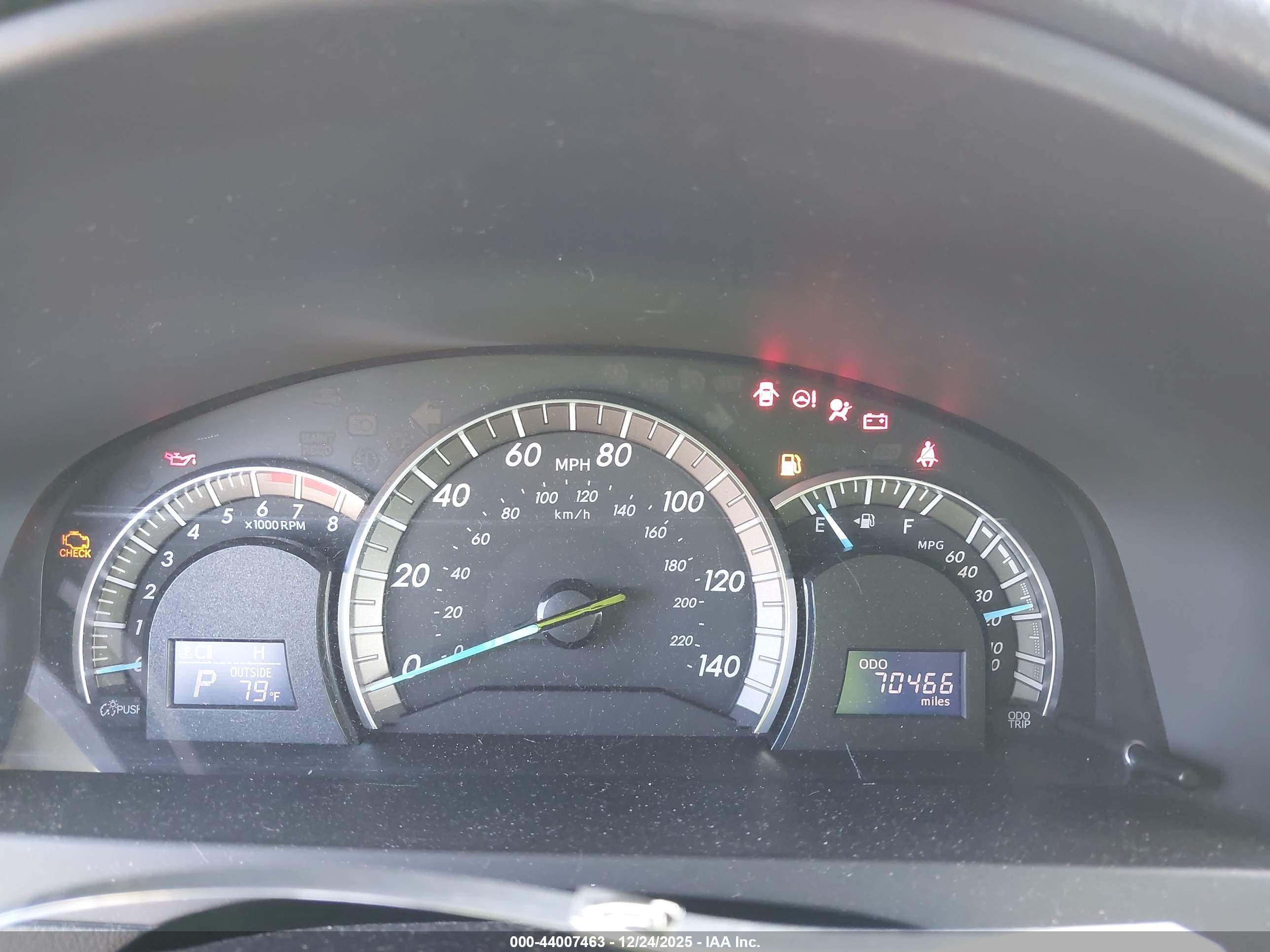 TOYOTA CAMRY image 7