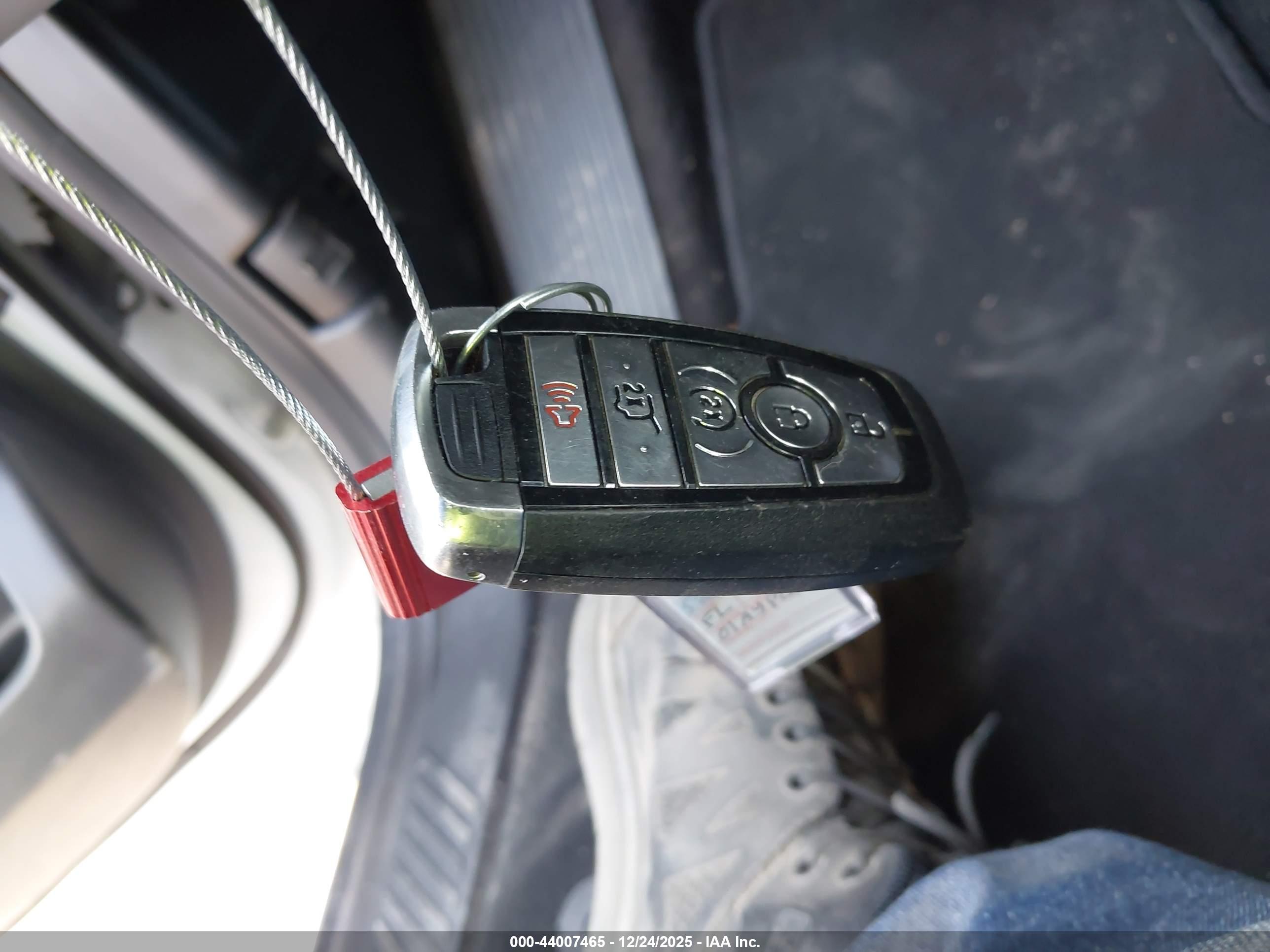 FORD EXPEDITION image 11