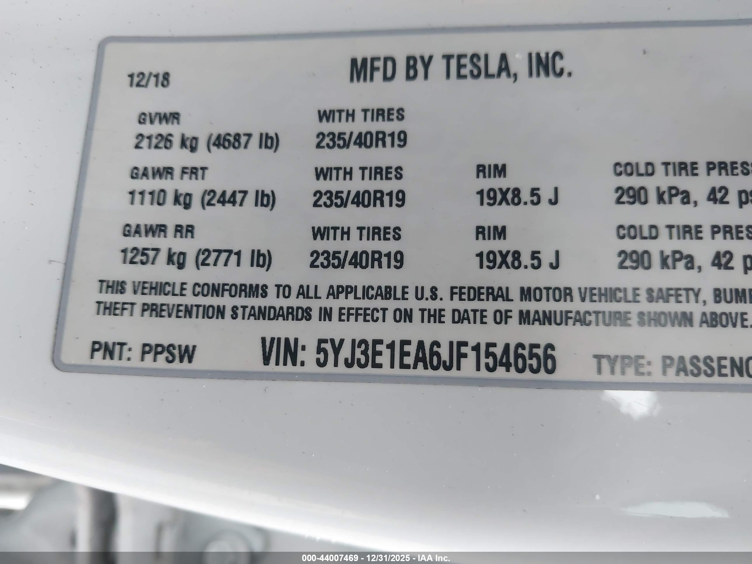 TESLA MODEL image 9